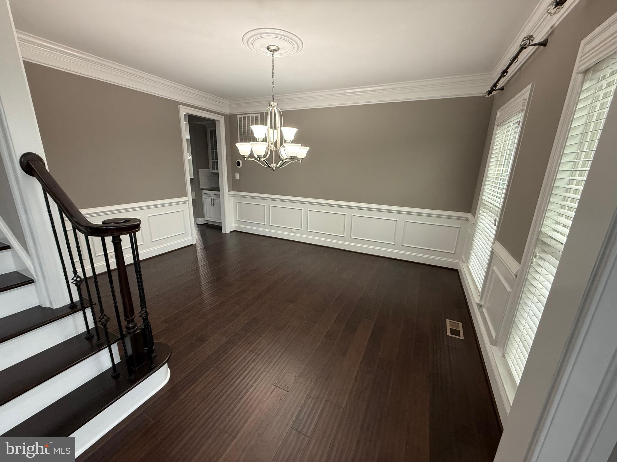 DAWSON'S CORNER - Residential Lease