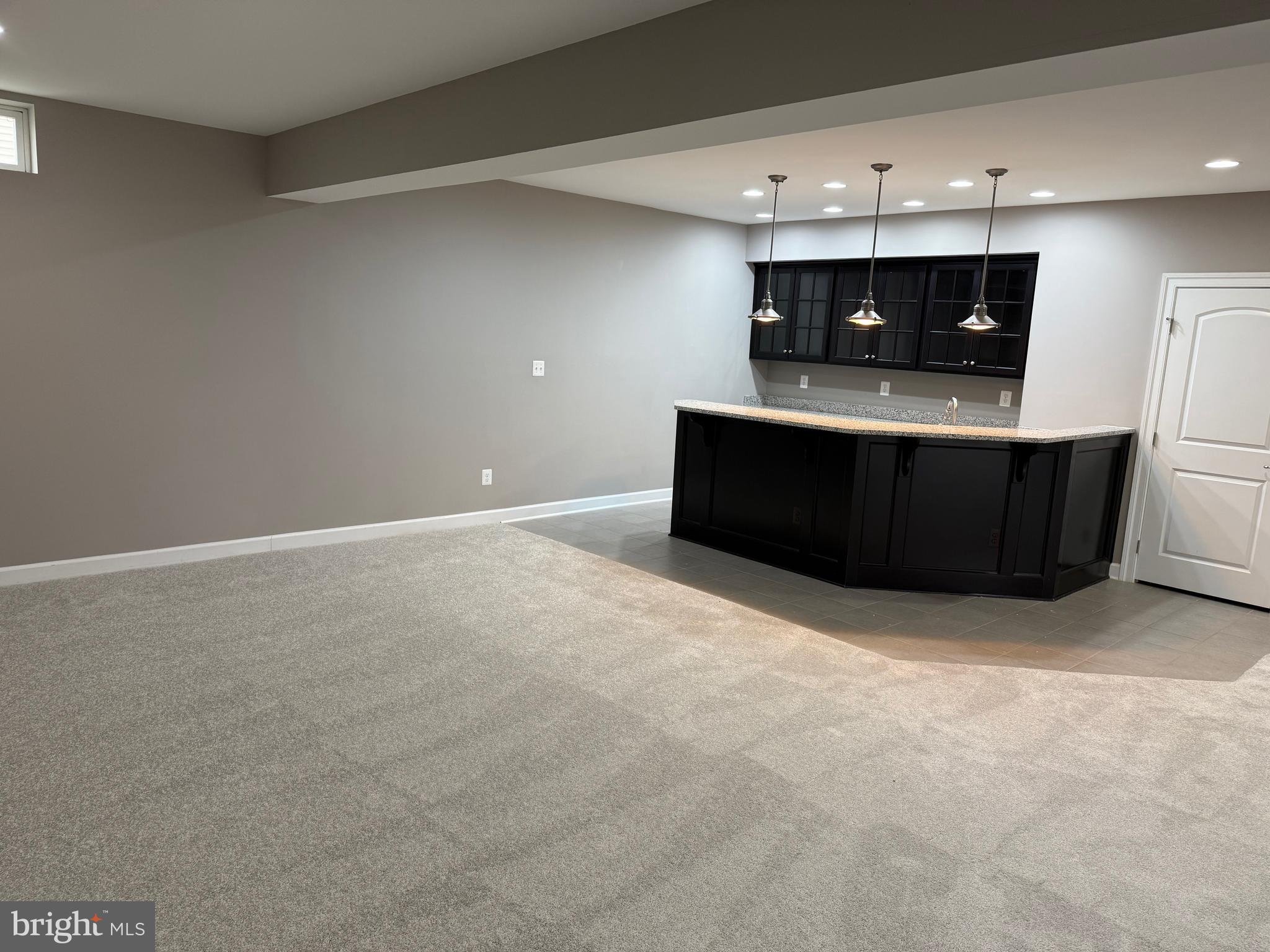 DAWSON'S CORNER - Residential Lease