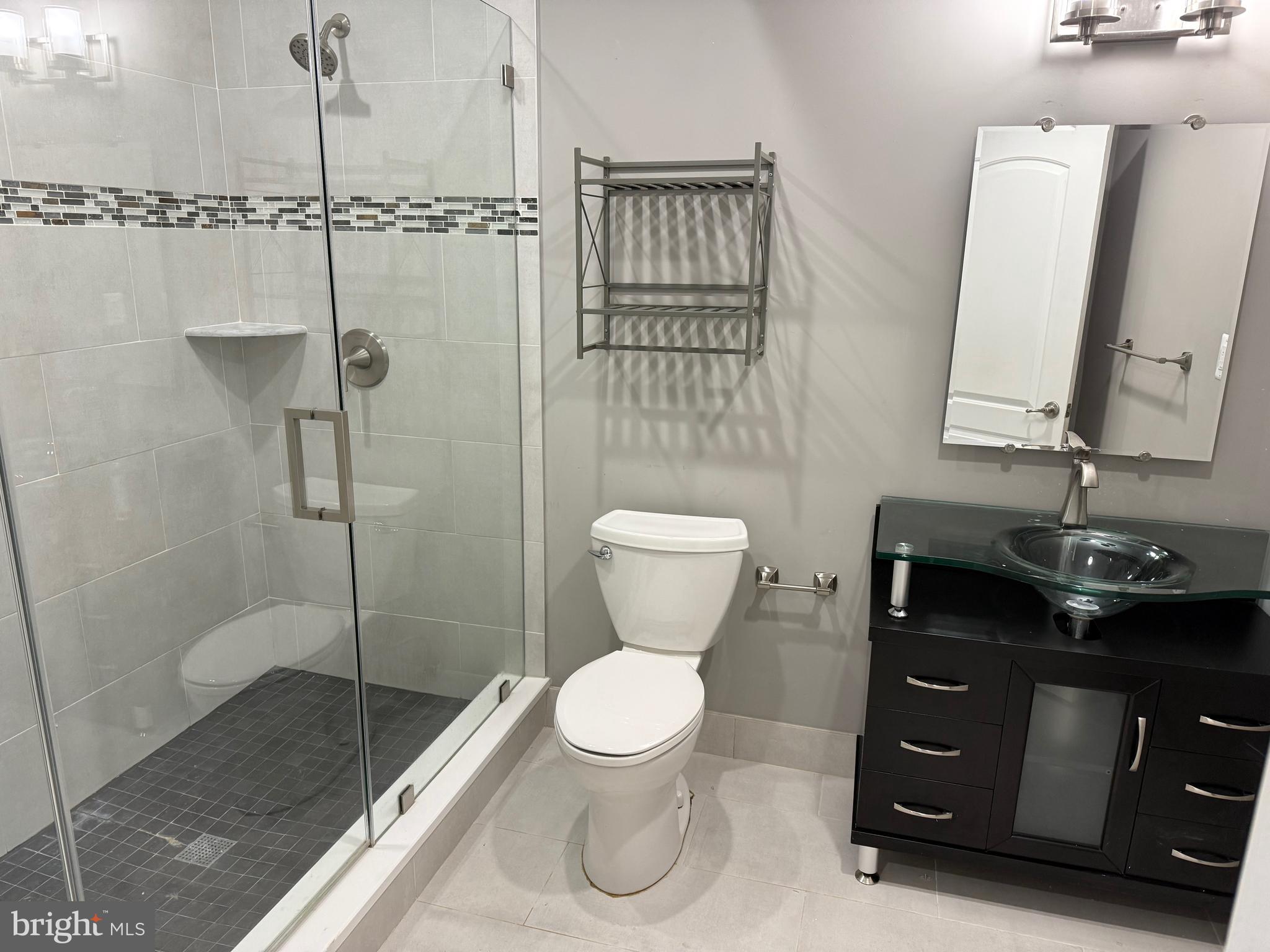 DAWSON'S CORNER - Residential Lease