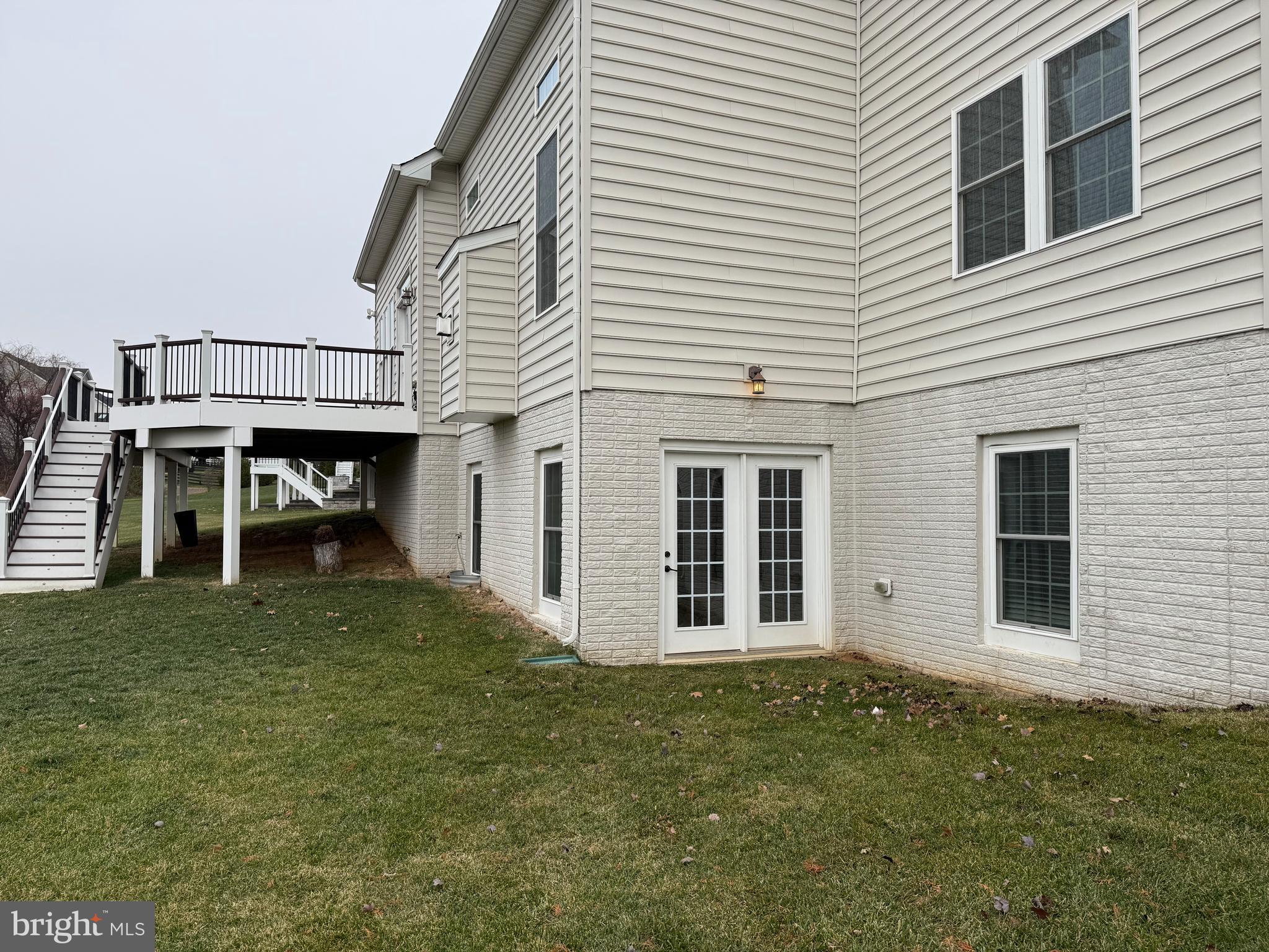 42635 GOLD THREAD DRIVE