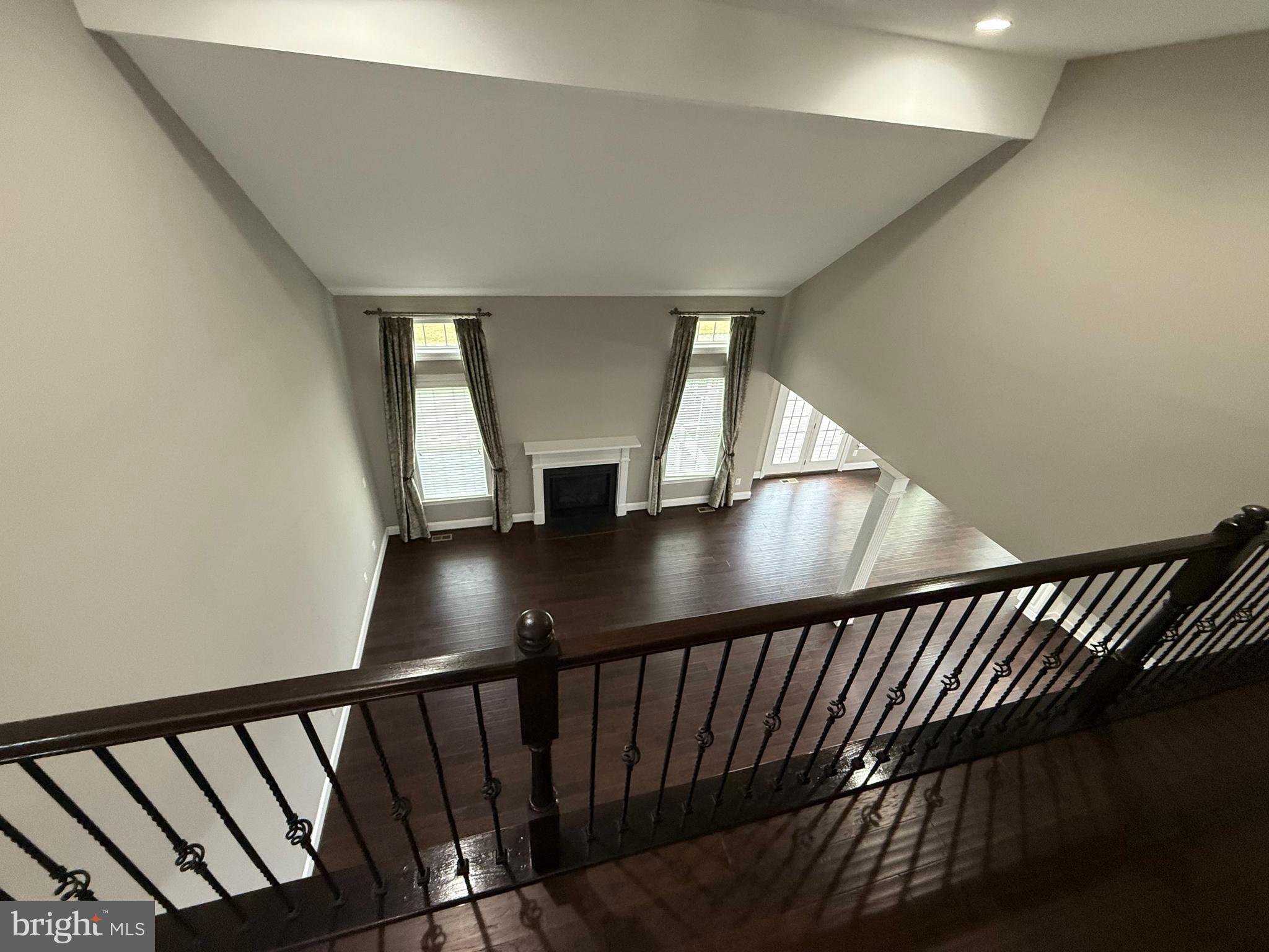 DAWSON'S CORNER - Residential Lease