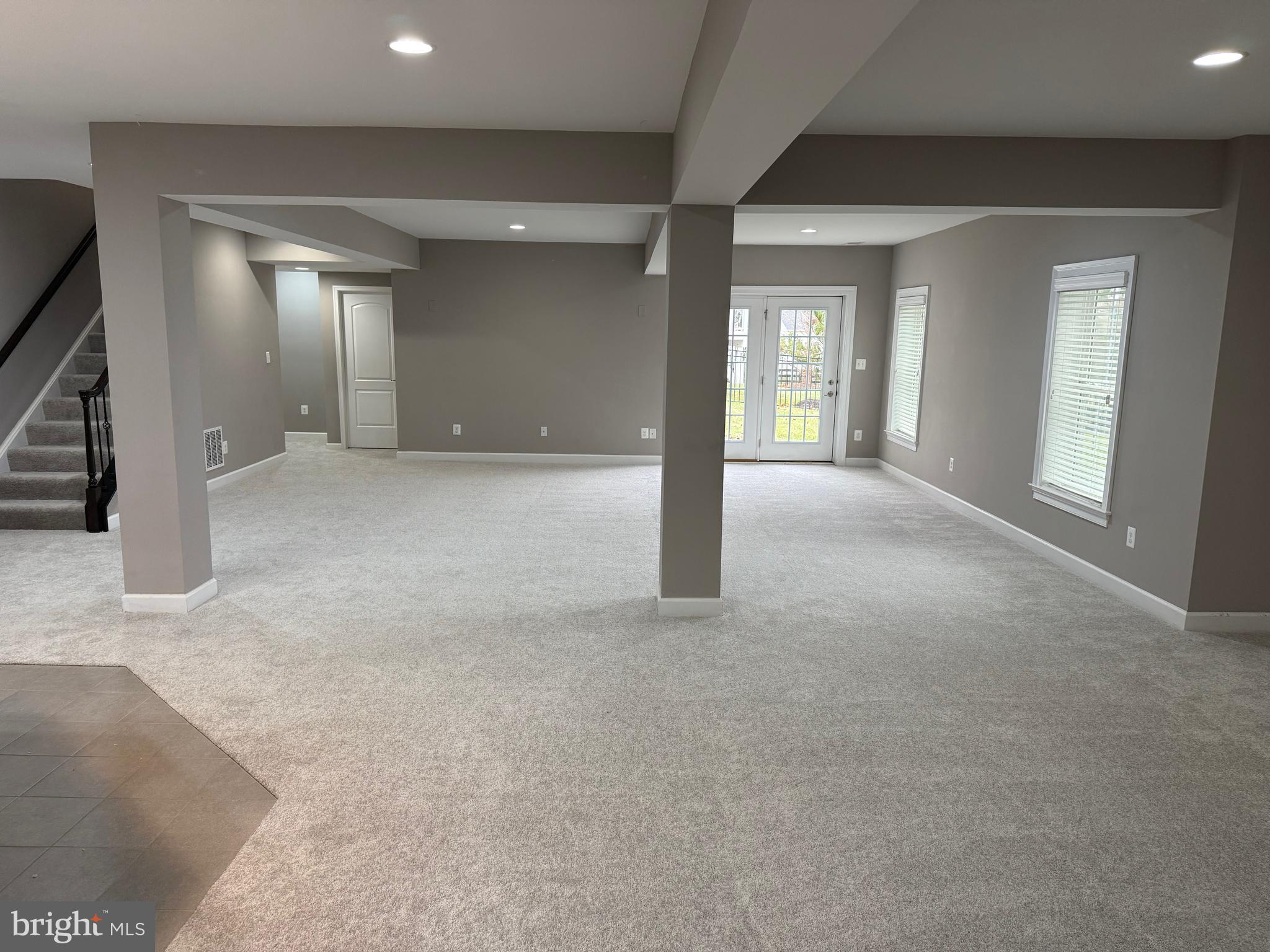 DAWSON'S CORNER - Residential Lease