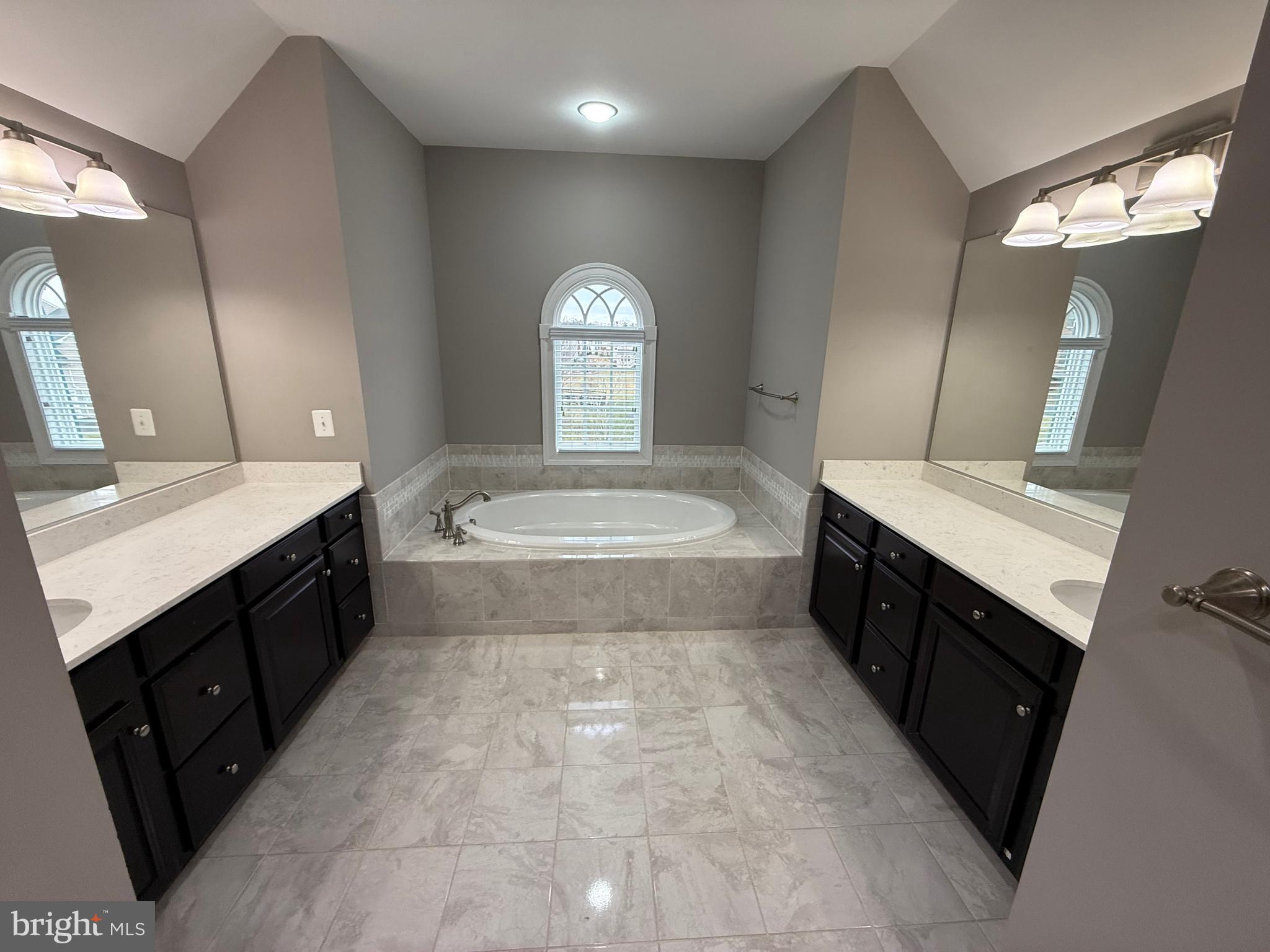 DAWSON'S CORNER - Residential Lease