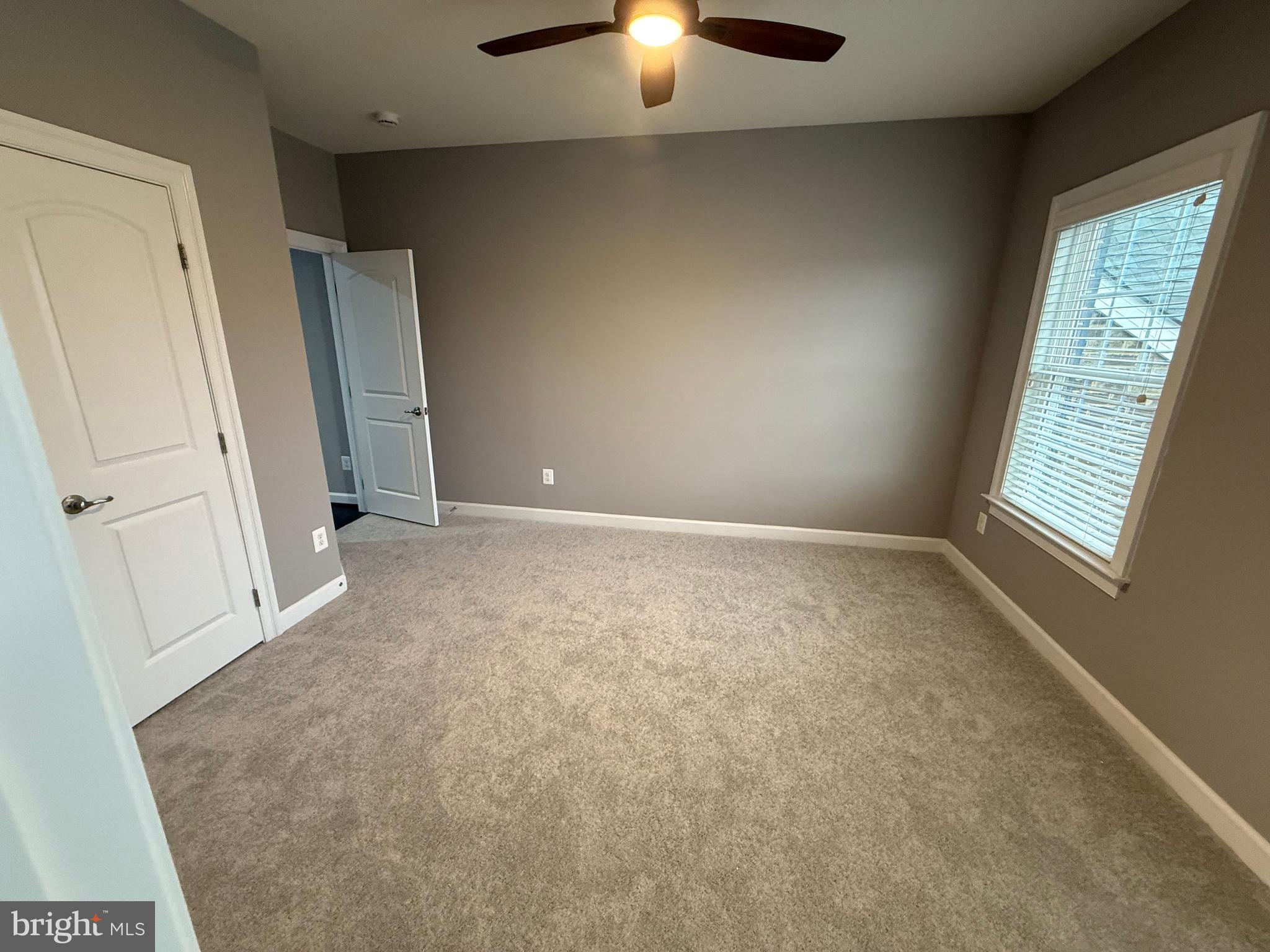 DAWSON'S CORNER - Residential Lease