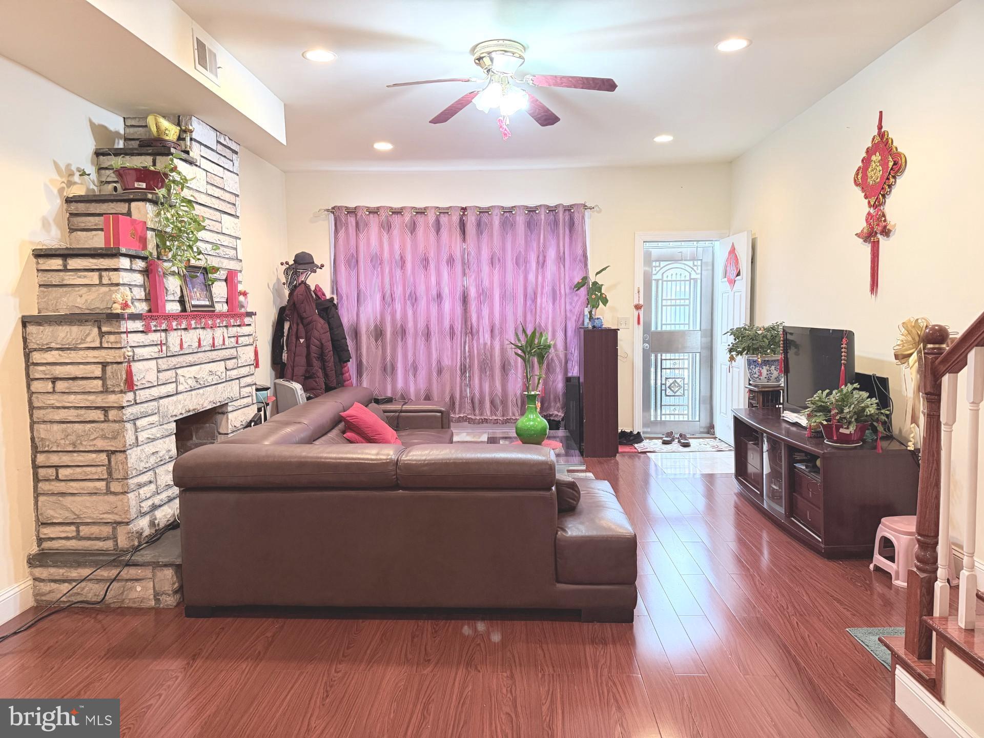 PHILADELPHIA (SOUTH) - Residential