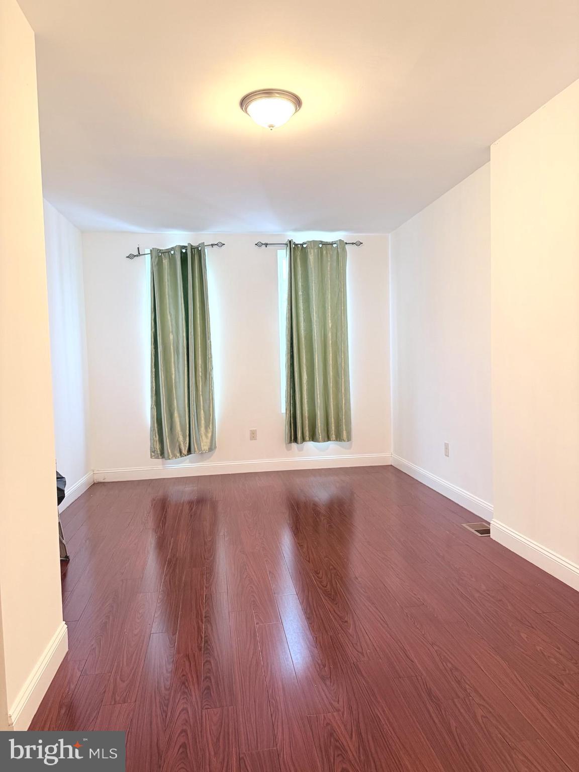 PHILADELPHIA (SOUTH) - Residential