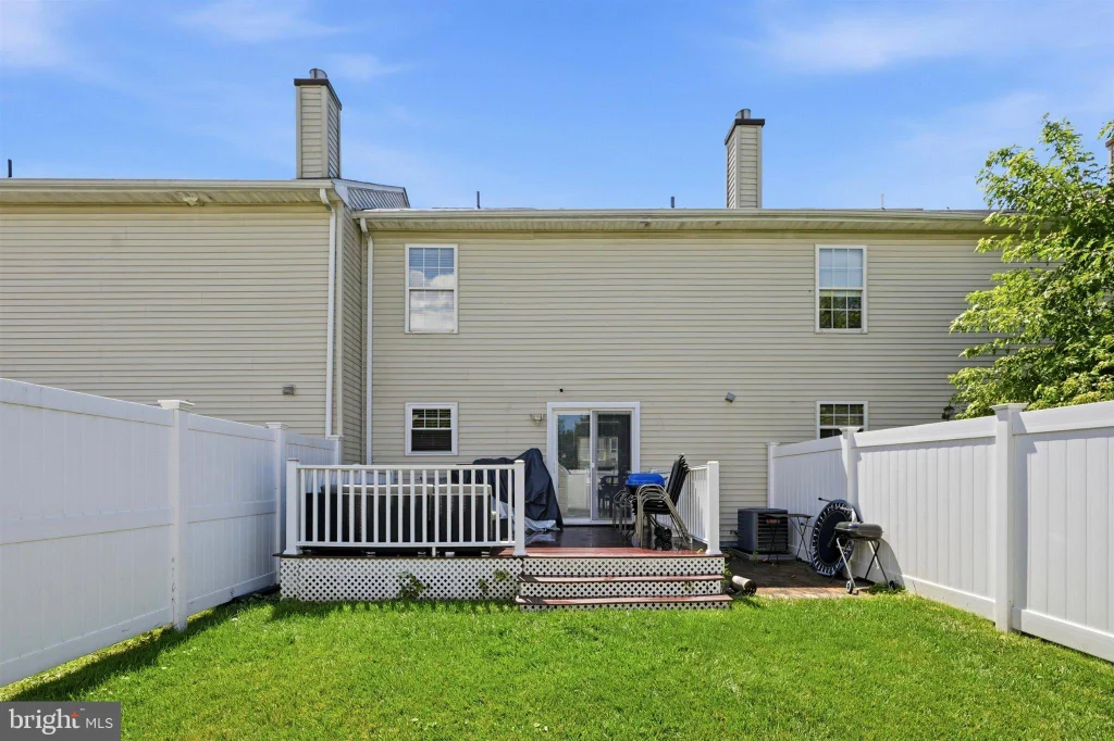 6 Shadow Lane, Bear, DE 19701