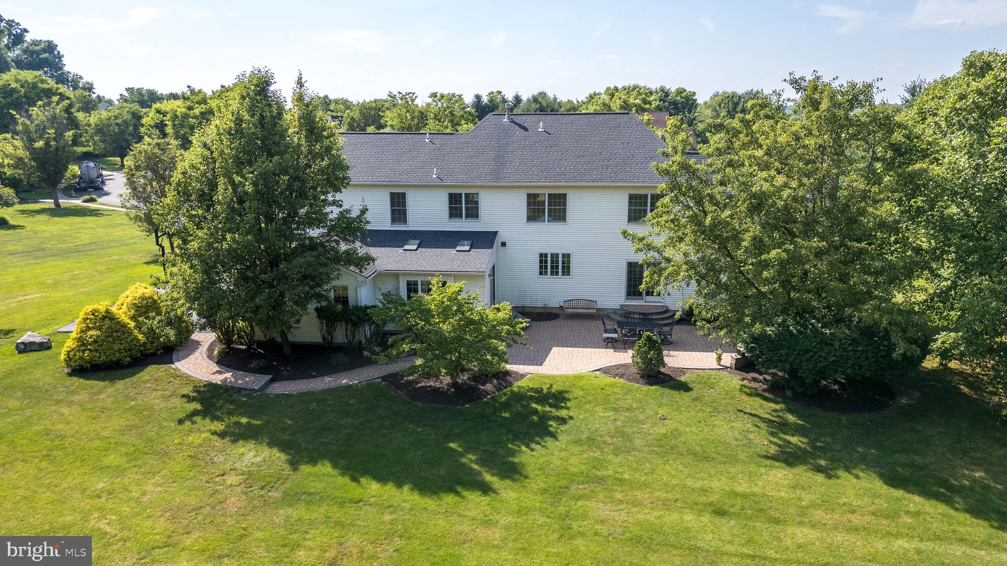 BUCKINGHAM WOODS - Residential