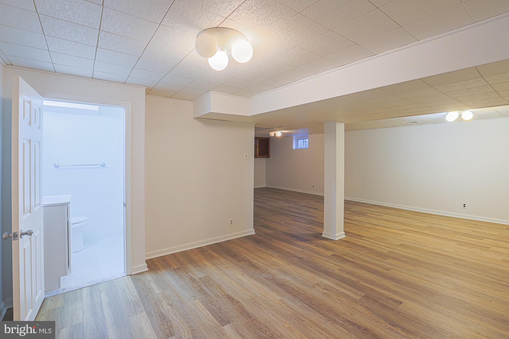 HAZELWOOD MANOR - Residential