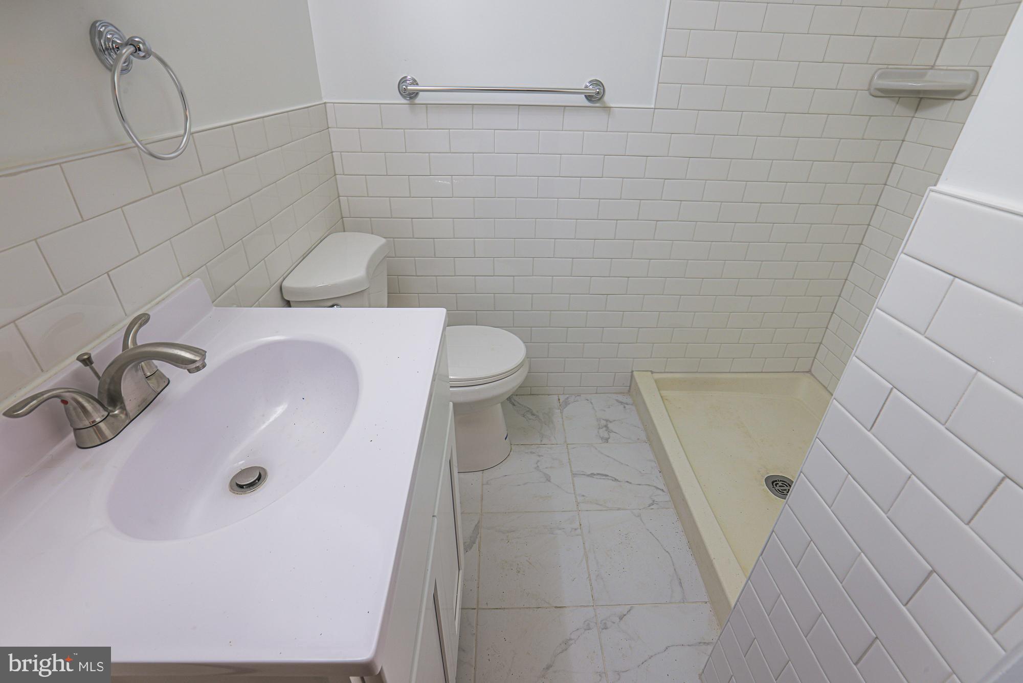 HAZELWOOD MANOR - Residential