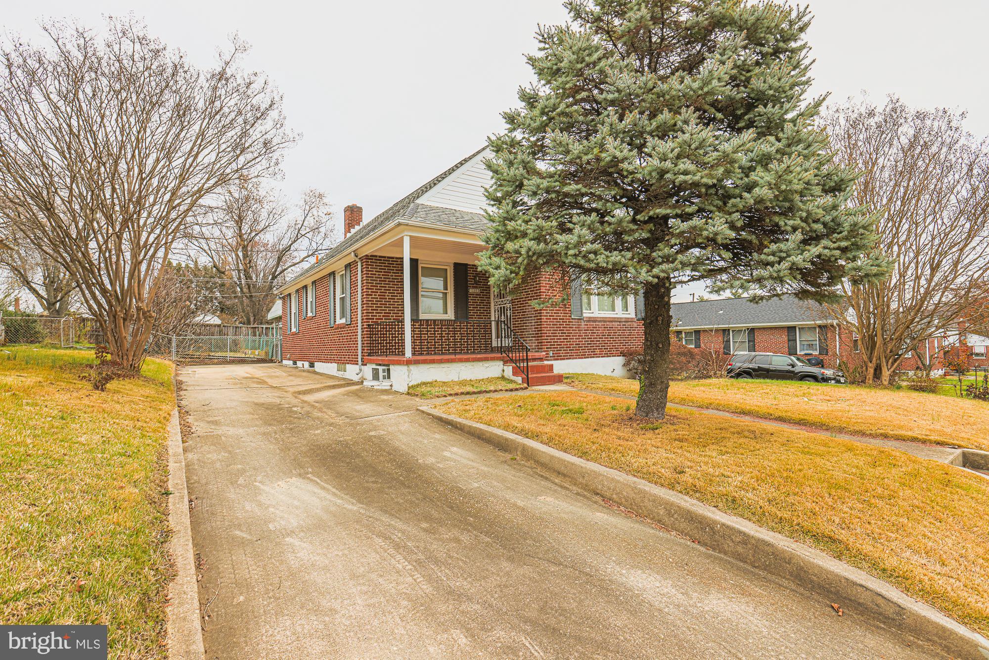 HAZELWOOD MANOR - Residential