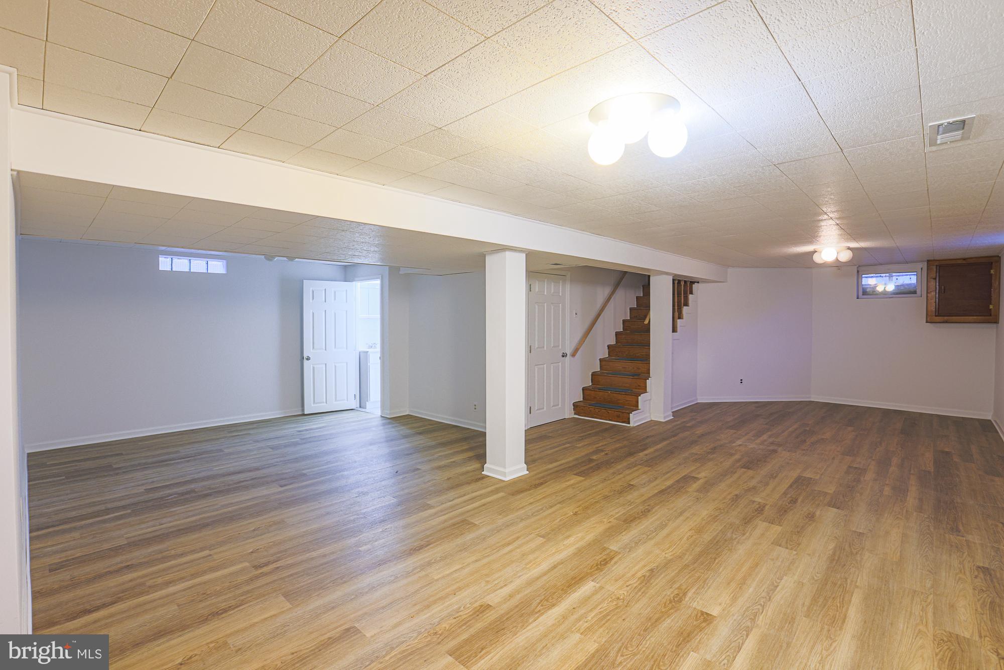 HAZELWOOD MANOR - Residential