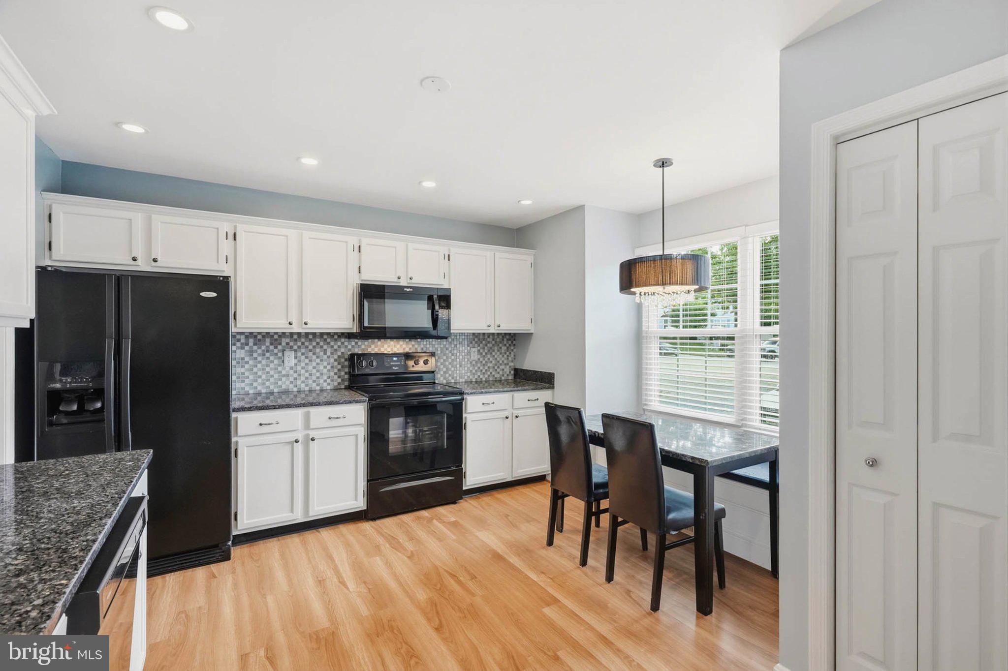8 FOREST GLEN COURT