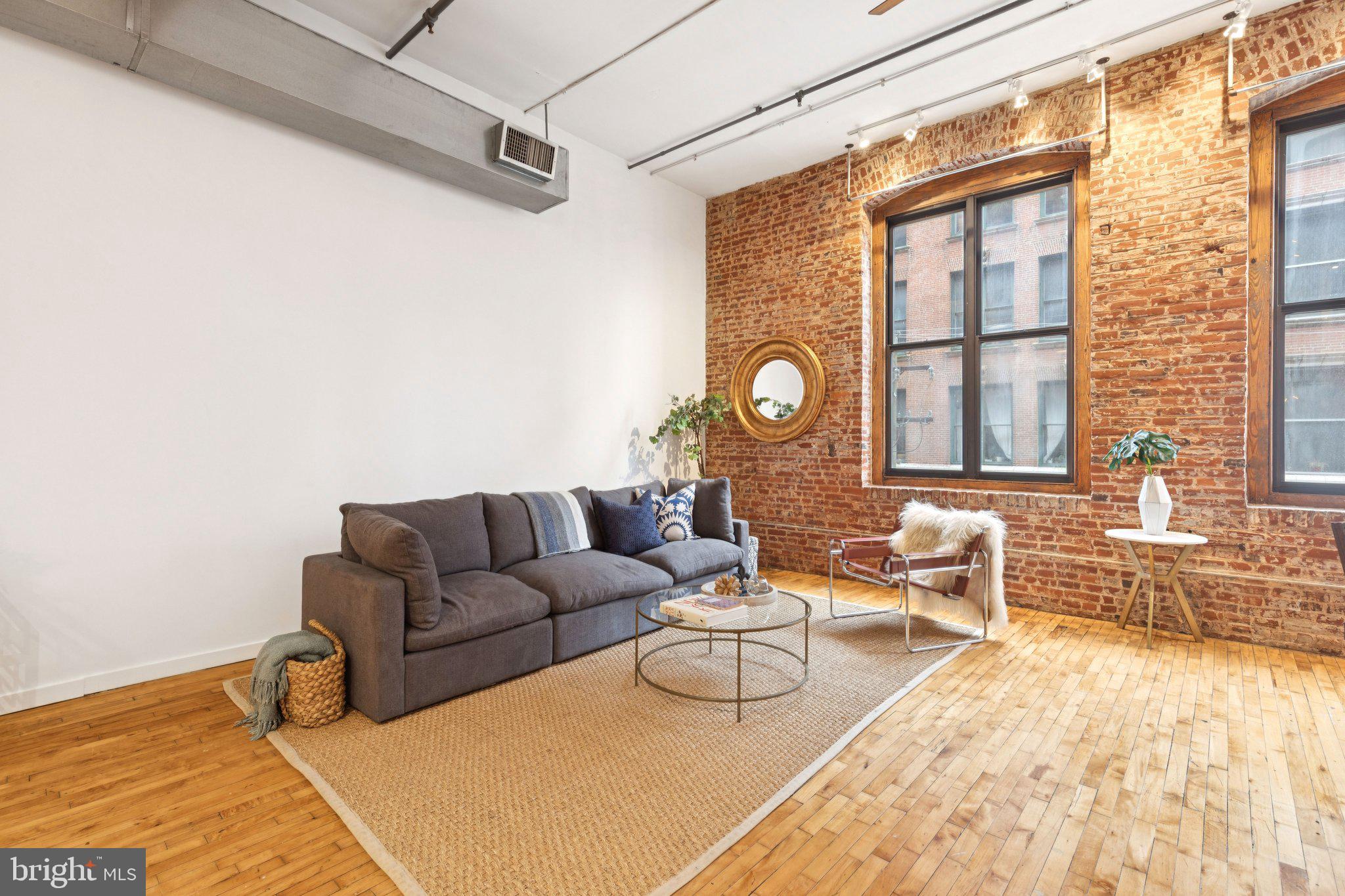 CALLOWHILL - Residential