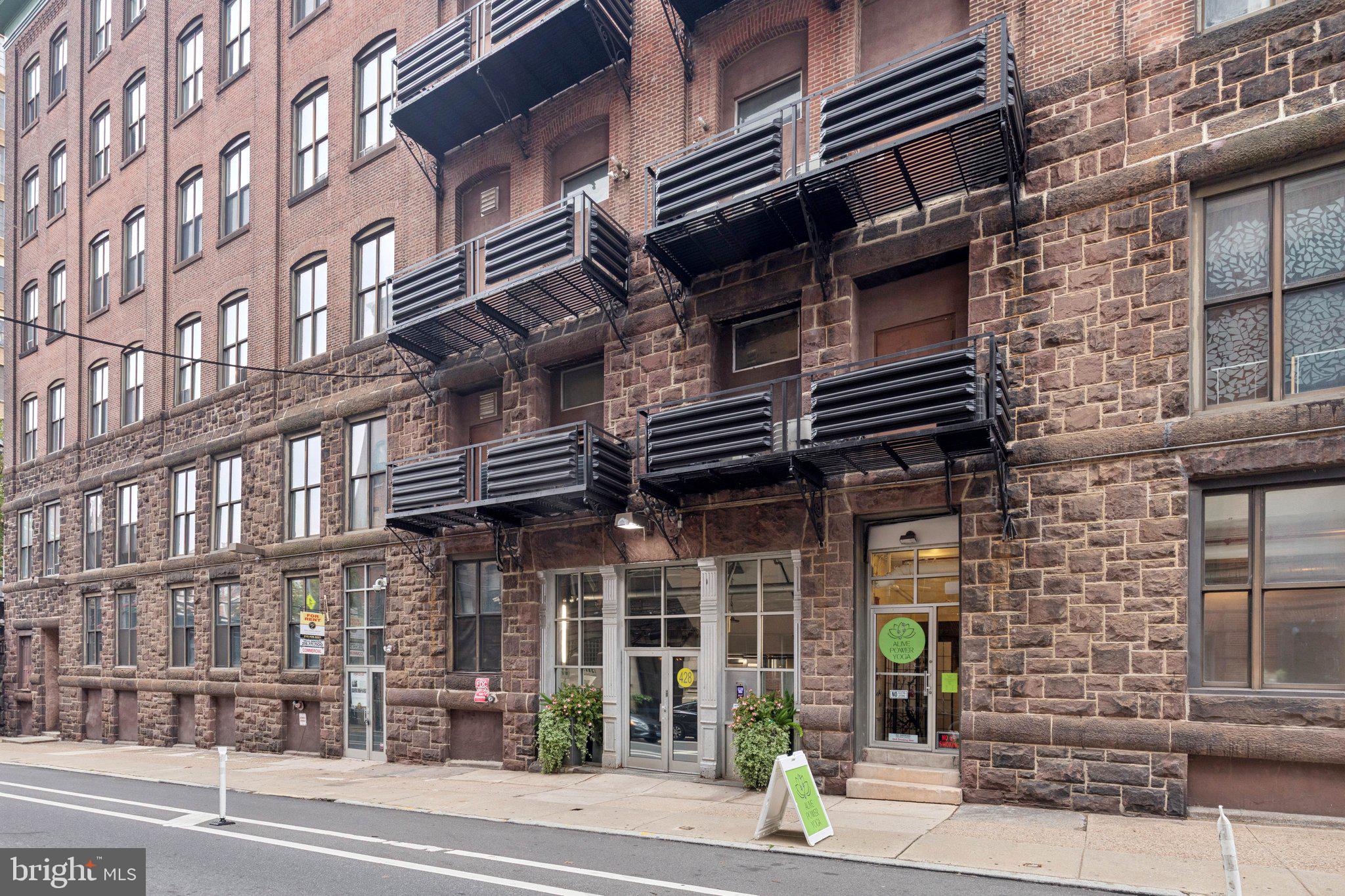 CALLOWHILL - Residential