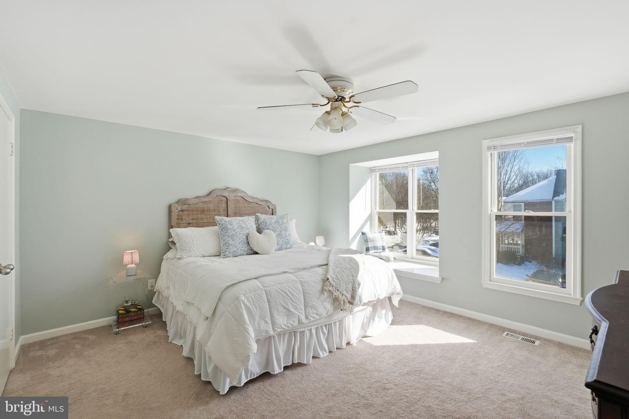 RESTON - Residential