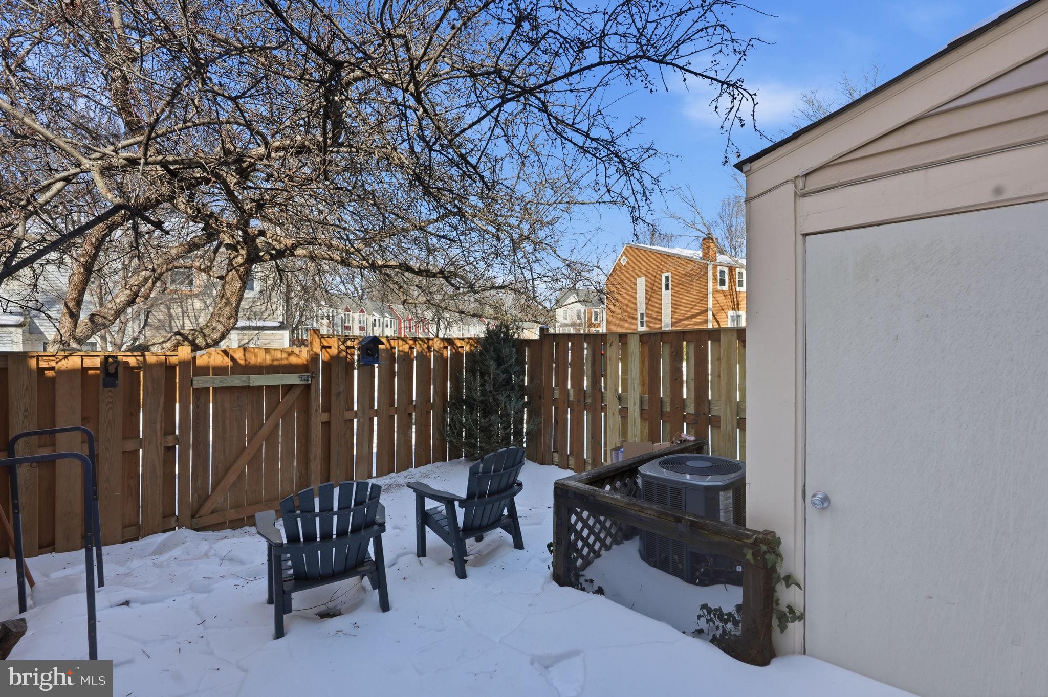 RESTON - Residential