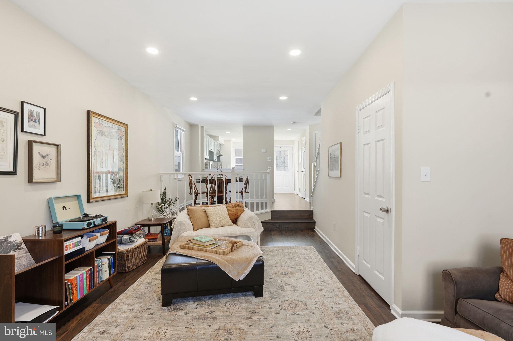 RESTON - Residential