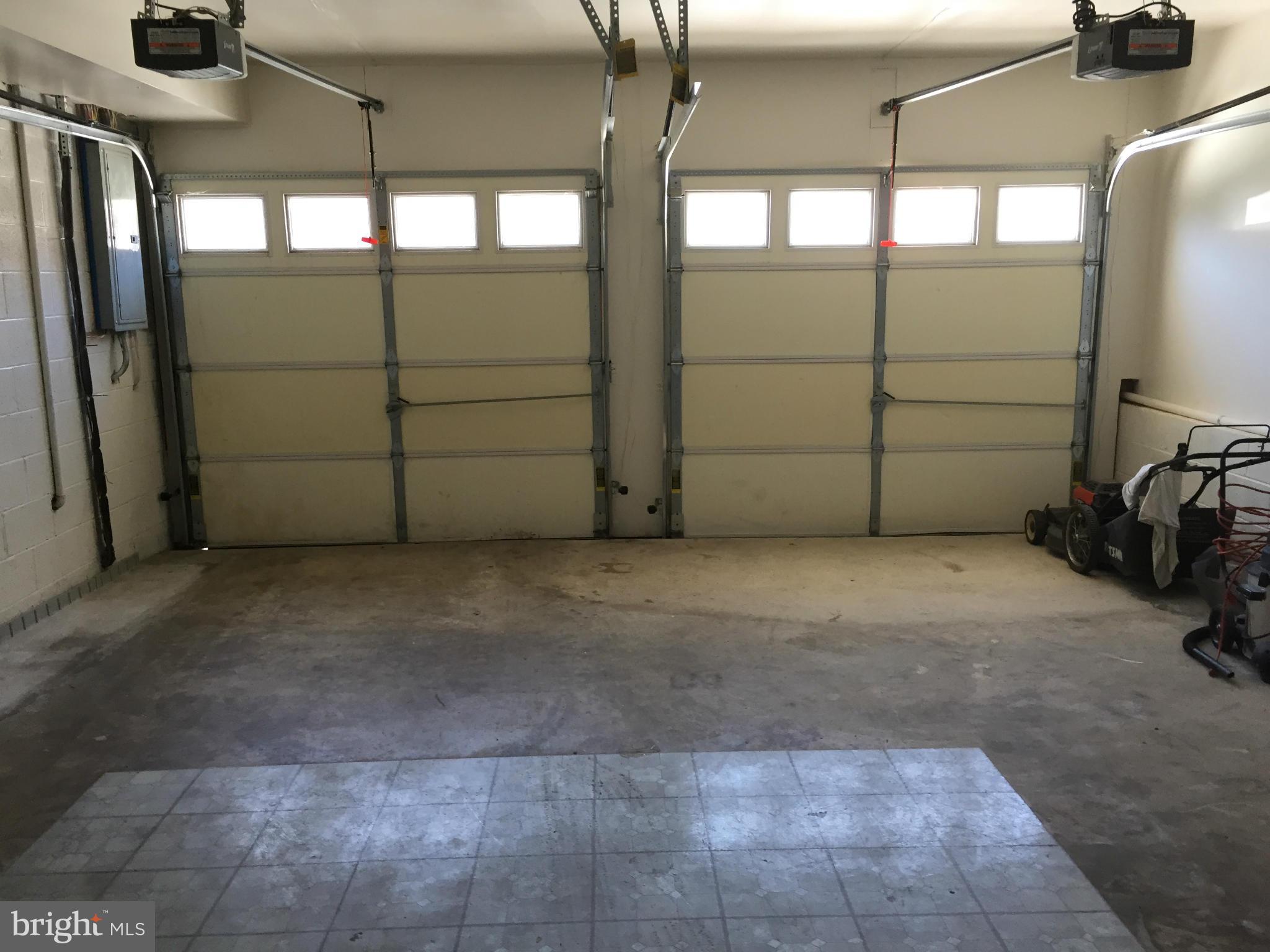 ASHLAWN RIDGE - Residential Lease