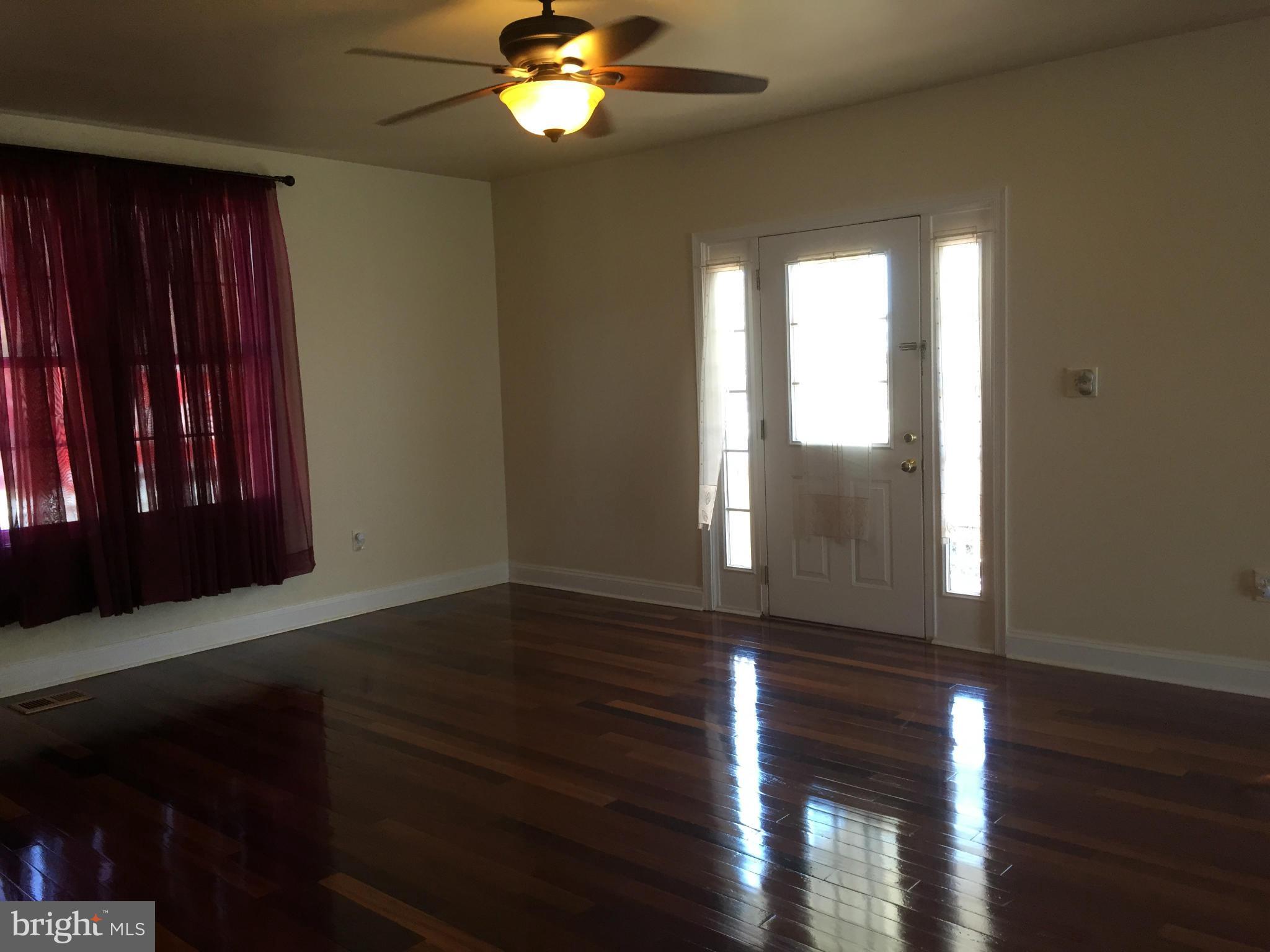 ASHLAWN RIDGE - Residential Lease