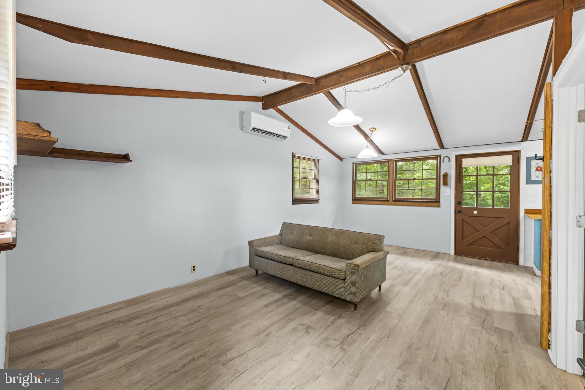 258 LAUREL DRIVE