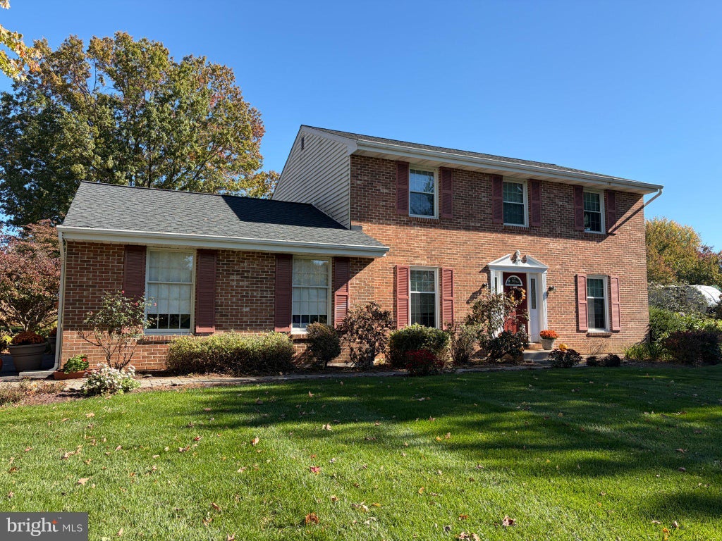 Photo of 7 Fairway Drive, QUARRYVILLE, PA 17566 (MLS # PALA2098006)