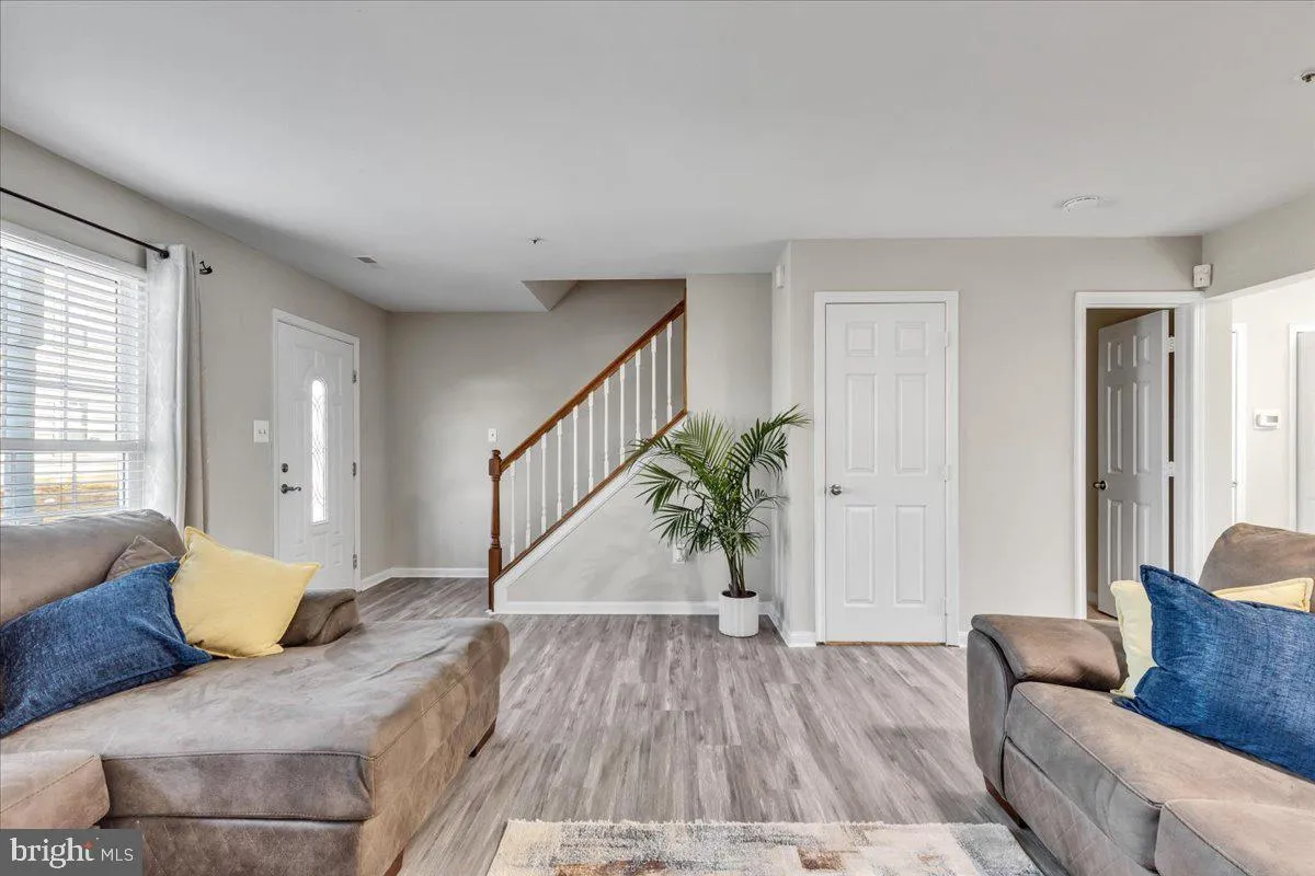 Waldorf, Maryland 20601, United States, 3 Bedrooms Bedrooms, ,3 BathroomsBathrooms,Residential,Contingent,82228