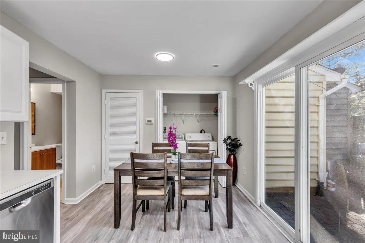 Waldorf, Maryland 20601, United States, 3 Bedrooms Bedrooms, ,3 BathroomsBathrooms,Residential,Contingent,82228