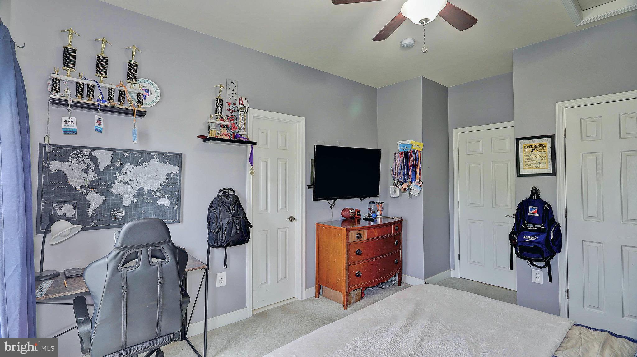 GRASS RIDGE - Residential