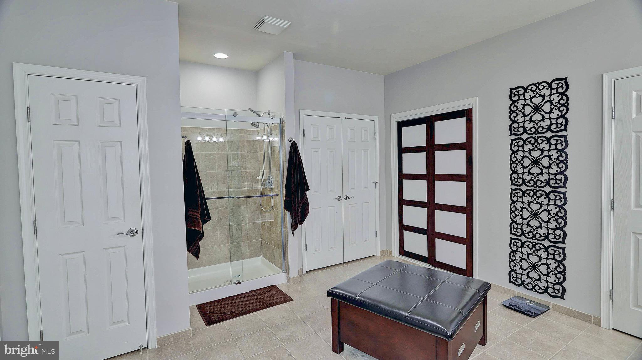 GRASS RIDGE - Residential