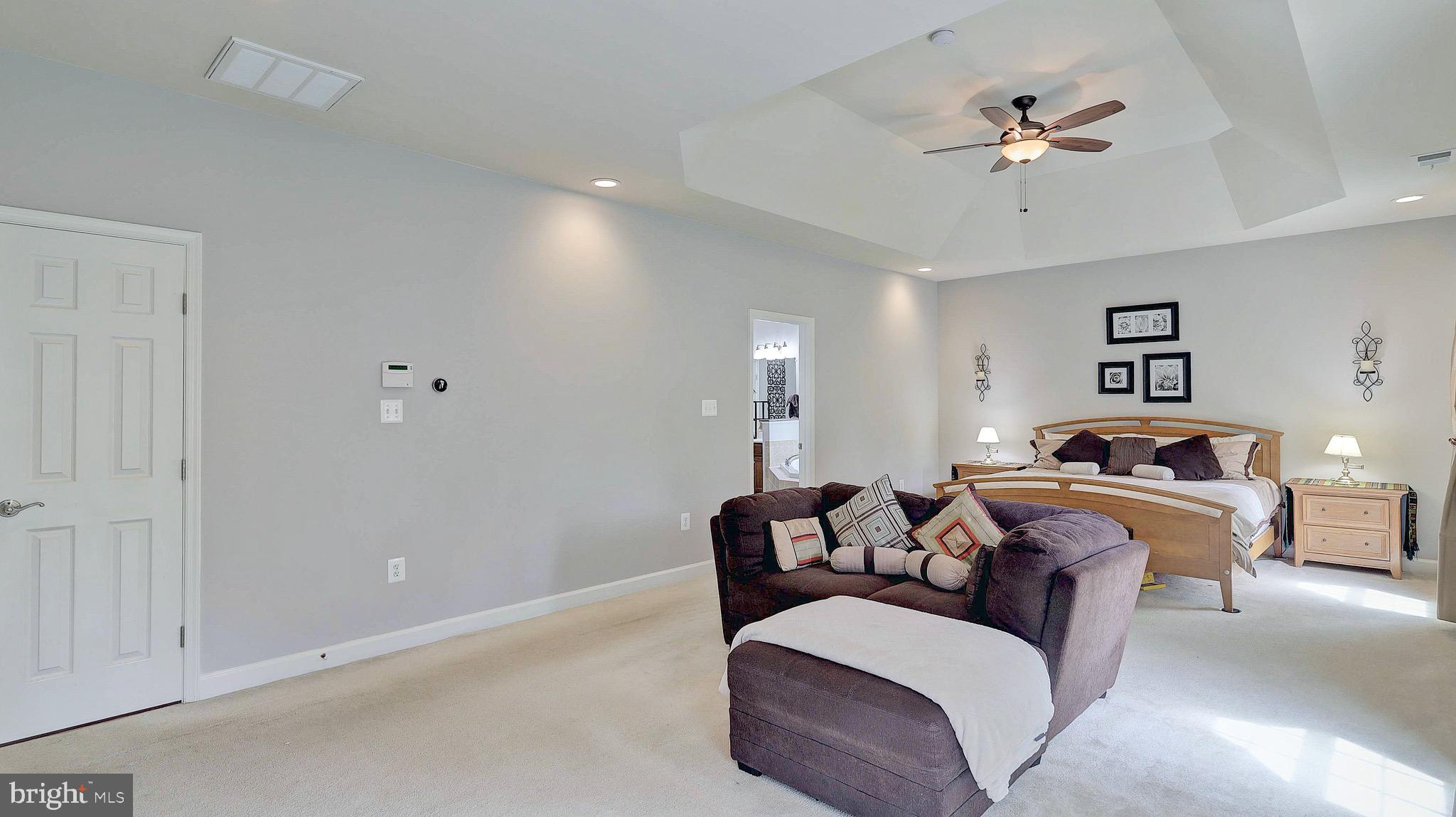 GRASS RIDGE - Residential