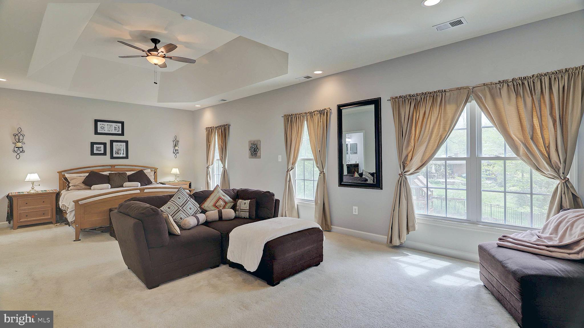 GRASS RIDGE - Residential