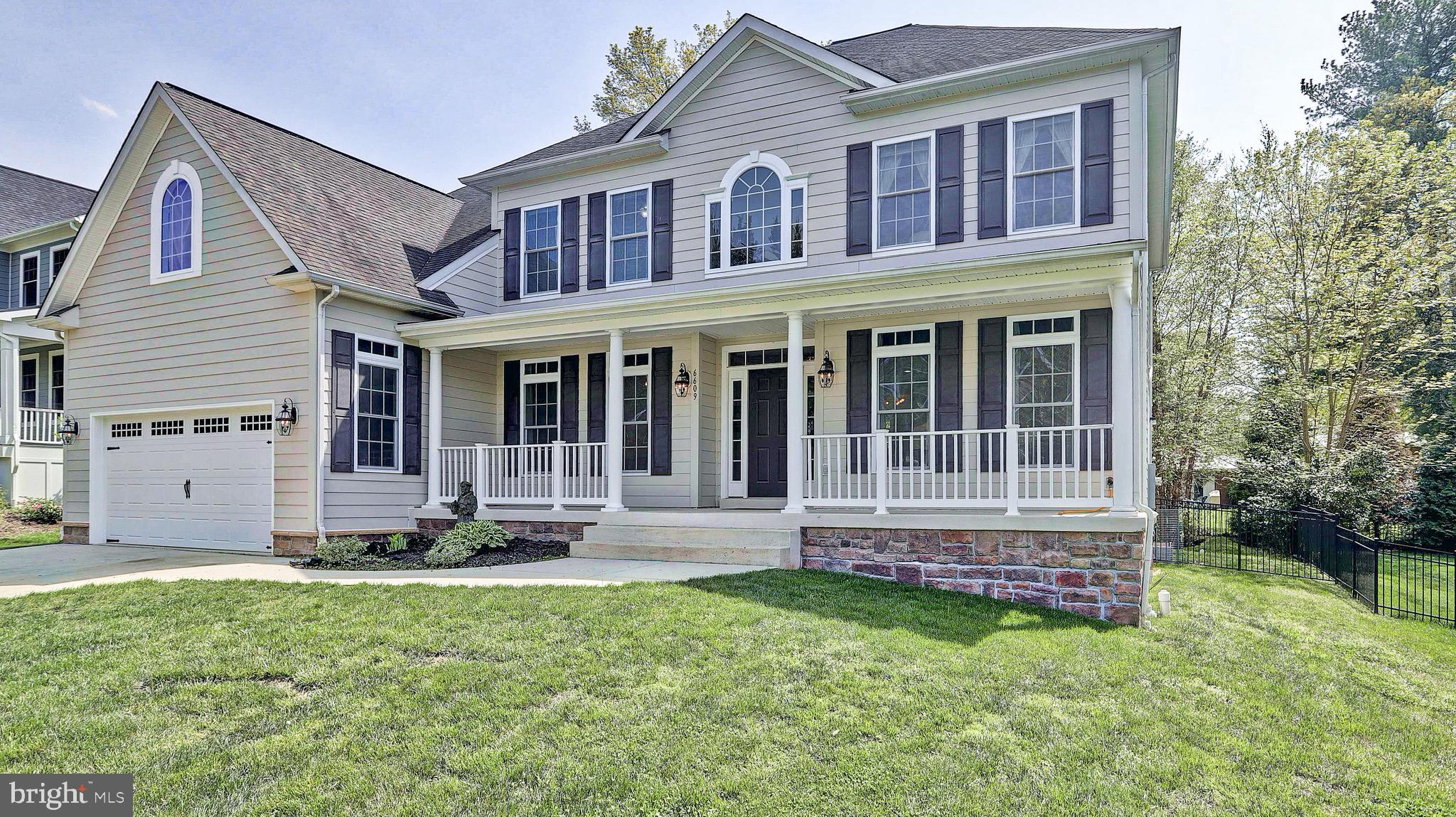 GRASS RIDGE - Residential