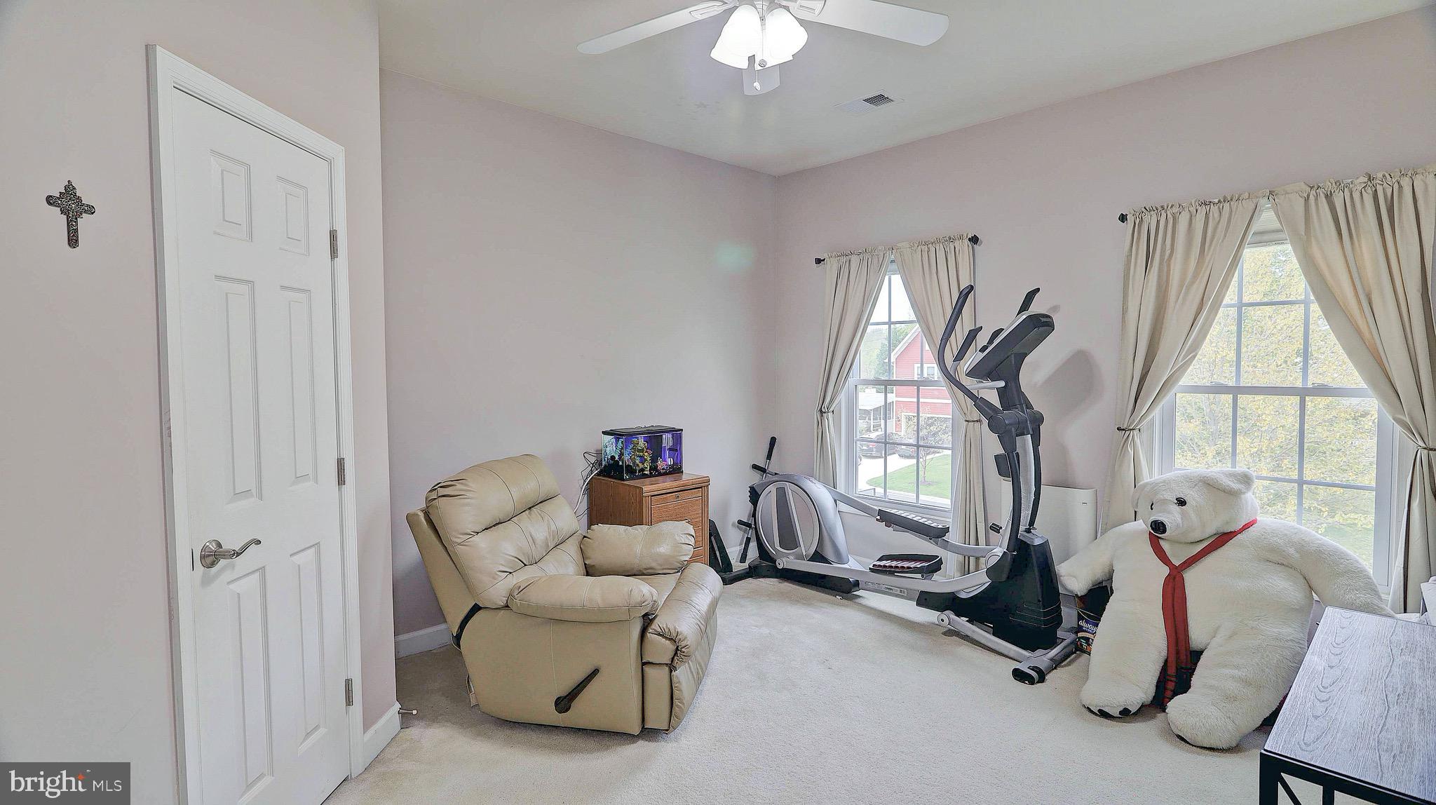 GRASS RIDGE - Residential