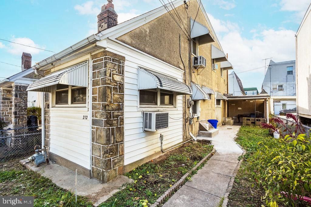 Photo of 212 Heather Road, UPPER DARBY, PA 19082 (MLS # PADE2104290)