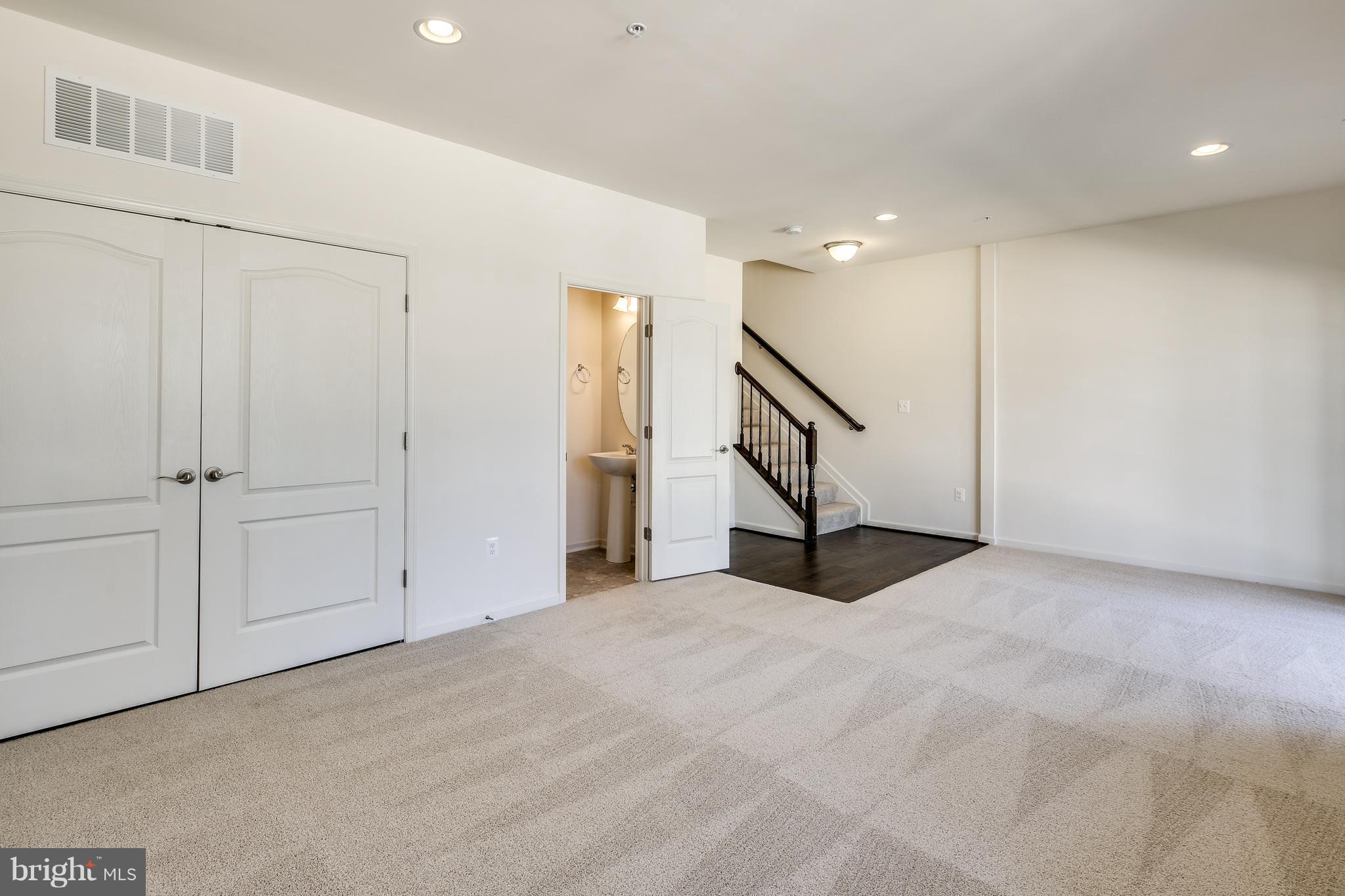 PRESERVE AT WINDLASS RUN - Residential