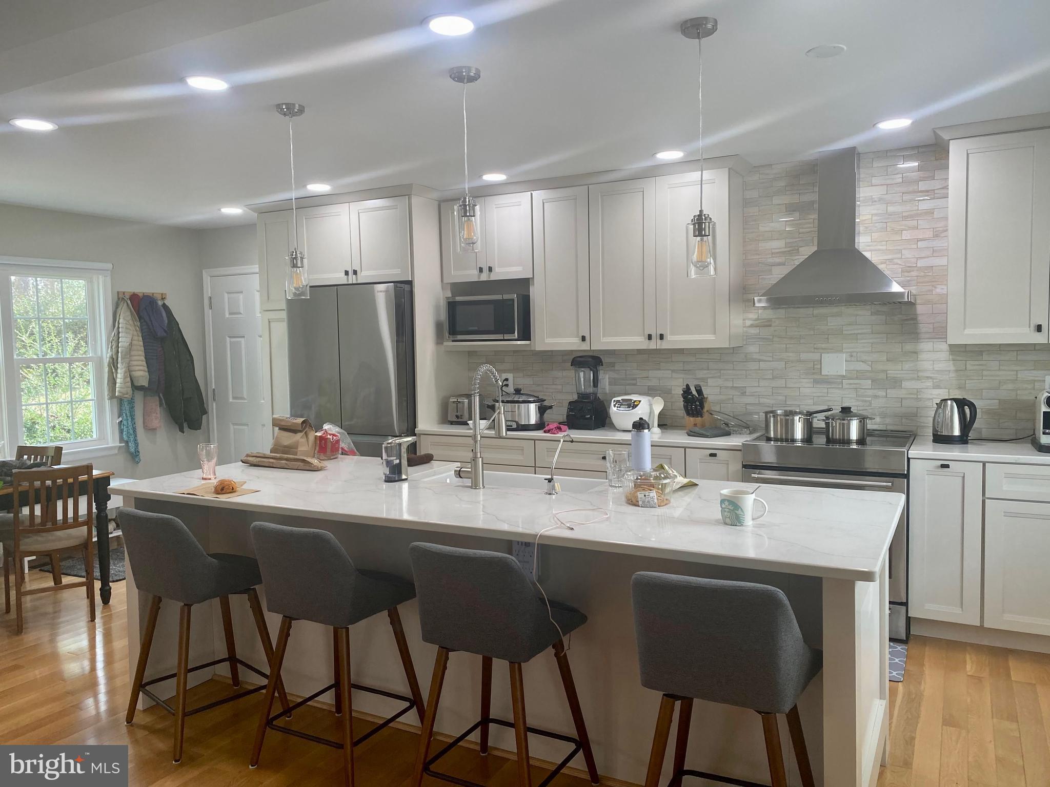 7718 BRIDLE PATH LANE