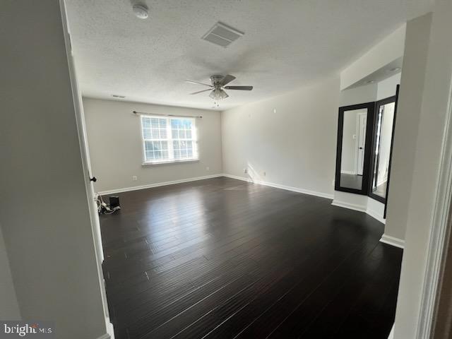 PRESIDENTIAL LAKES - Residential Lease