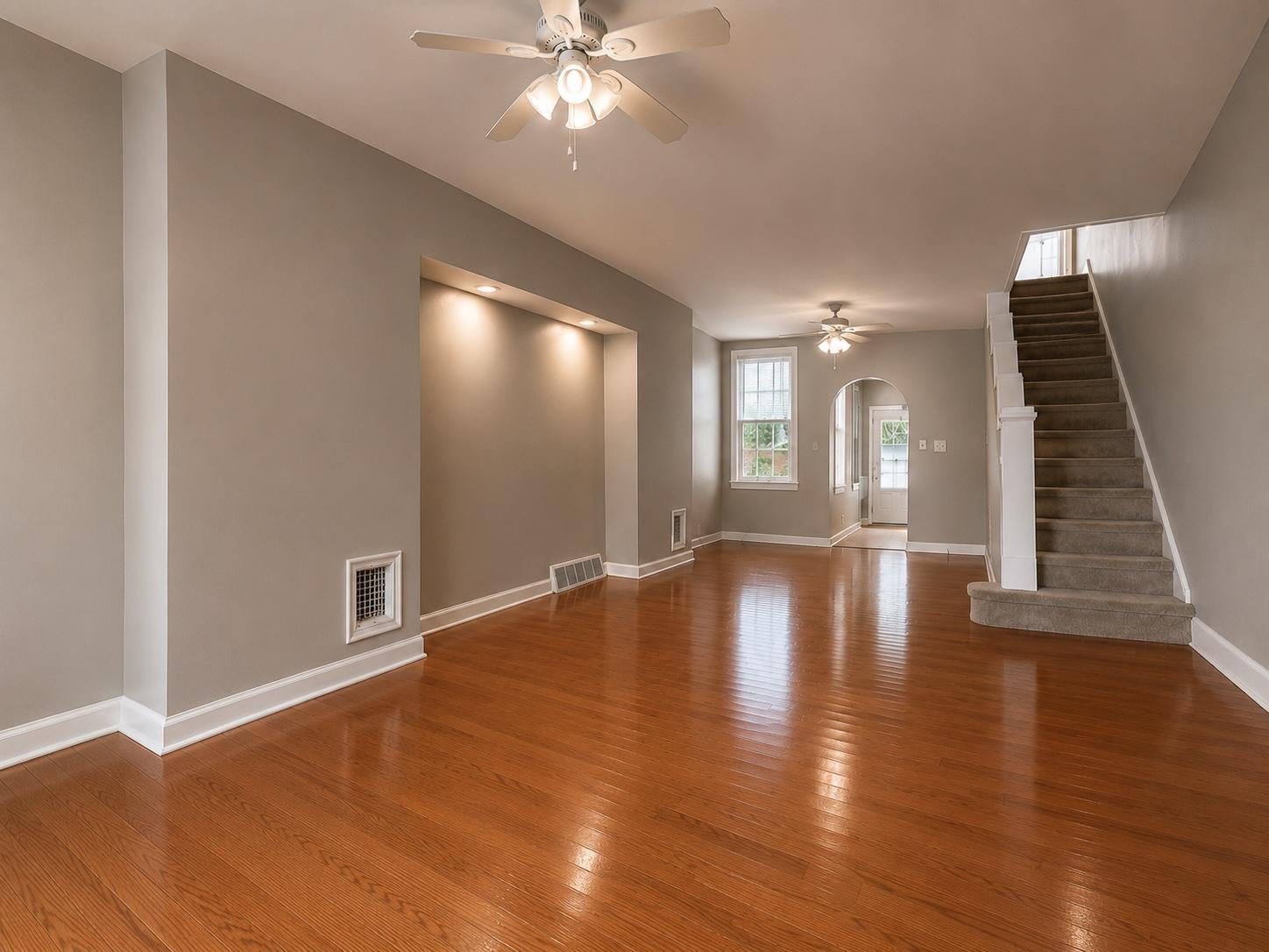 2643 EMERALD STREET