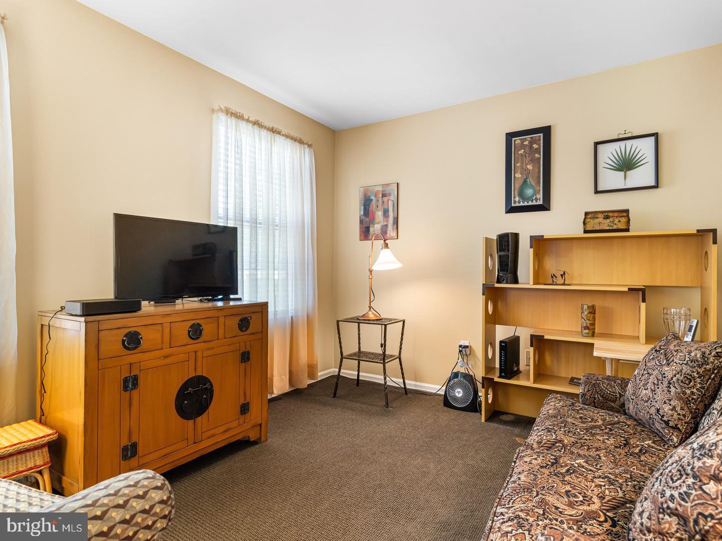 HAMPTON GREENS - Residential