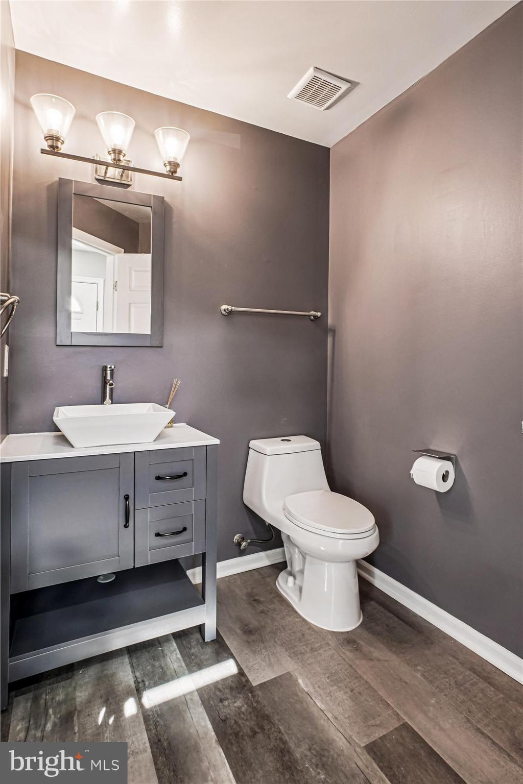 GABLES AT GUNSTON - Residential Lease