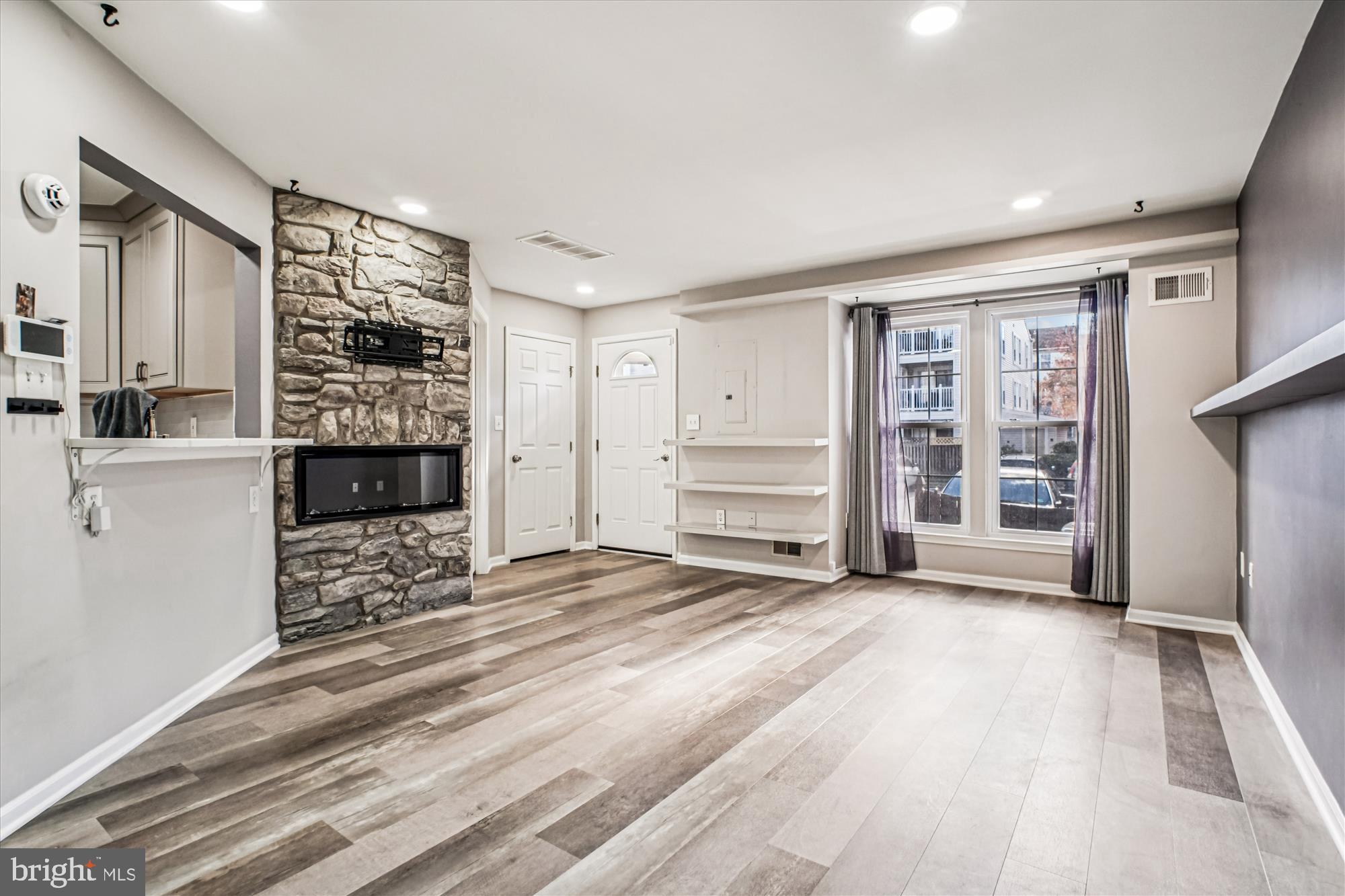 GABLES AT GUNSTON - Residential Lease