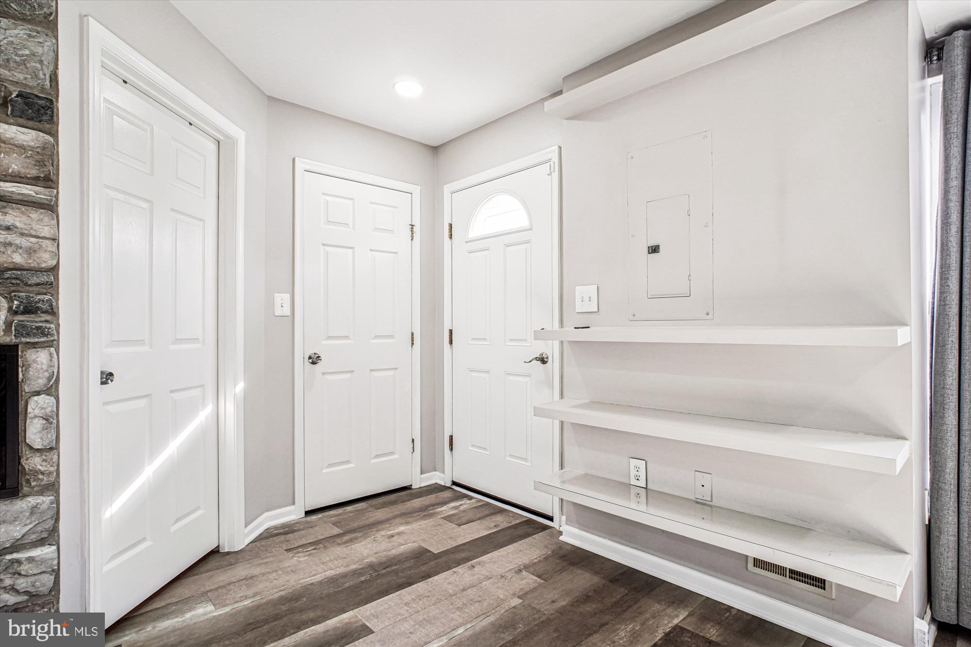 GABLES AT GUNSTON - Residential Lease