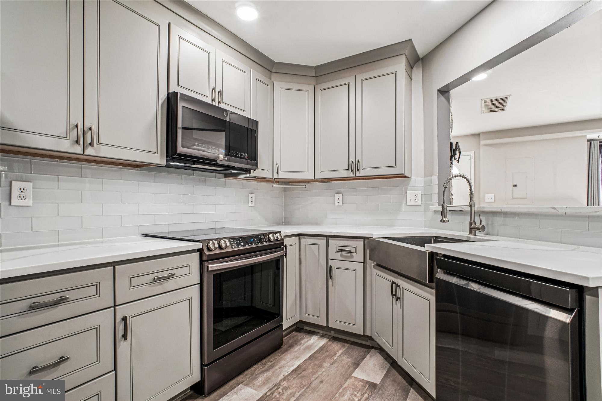 GABLES AT GUNSTON - Residential Lease