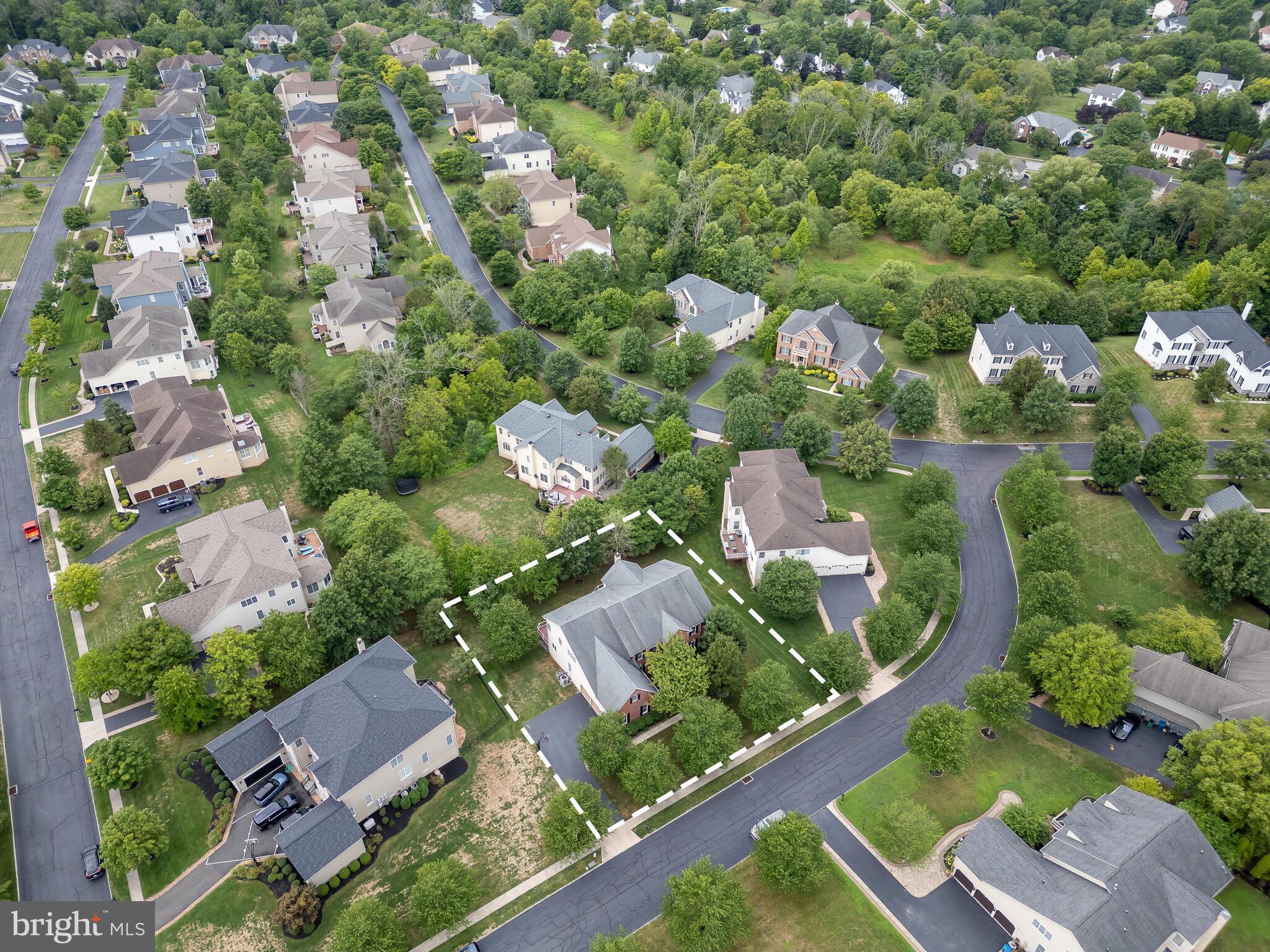 RIVERCREST - Residential