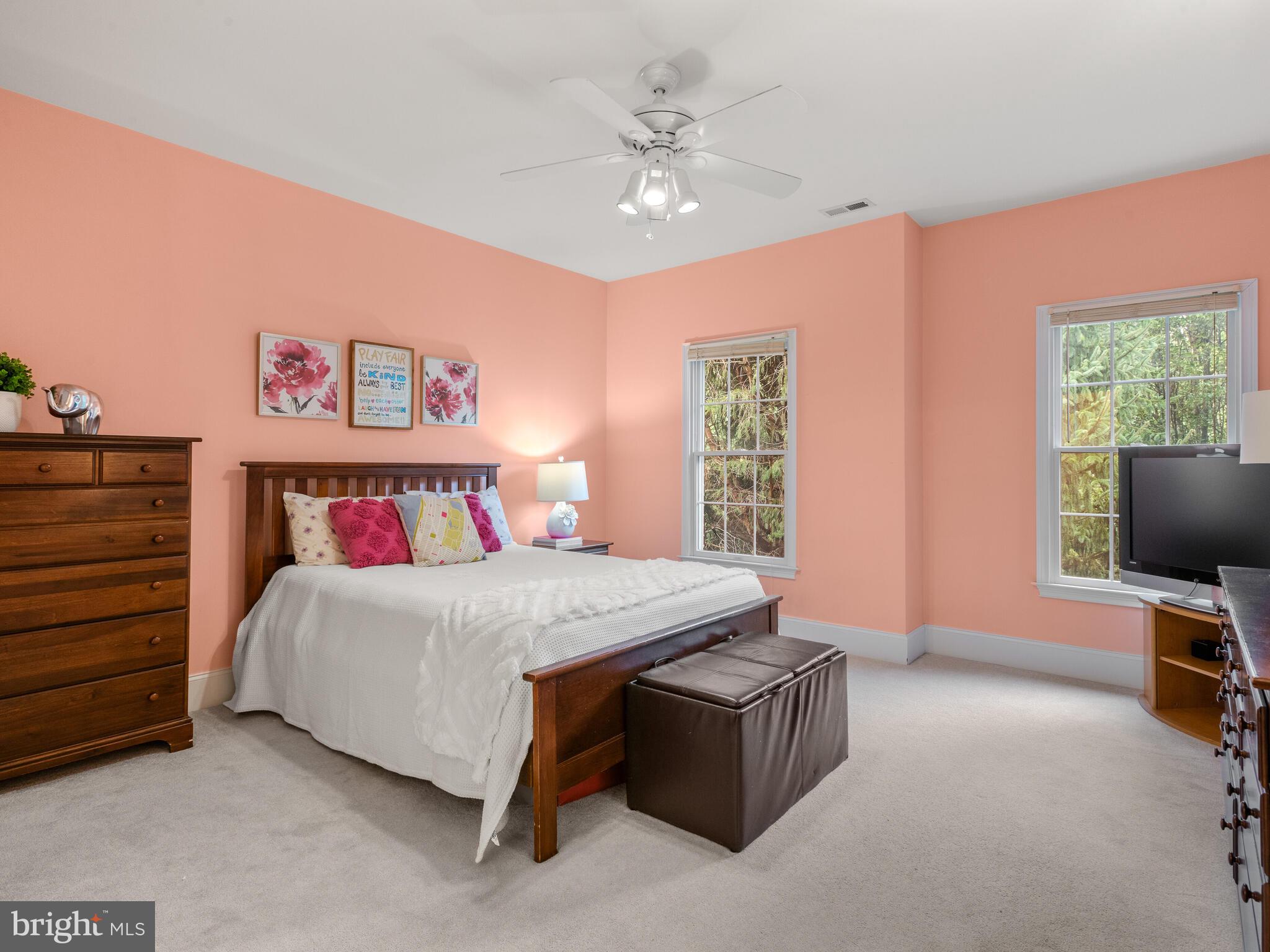 RIVERCREST - Residential