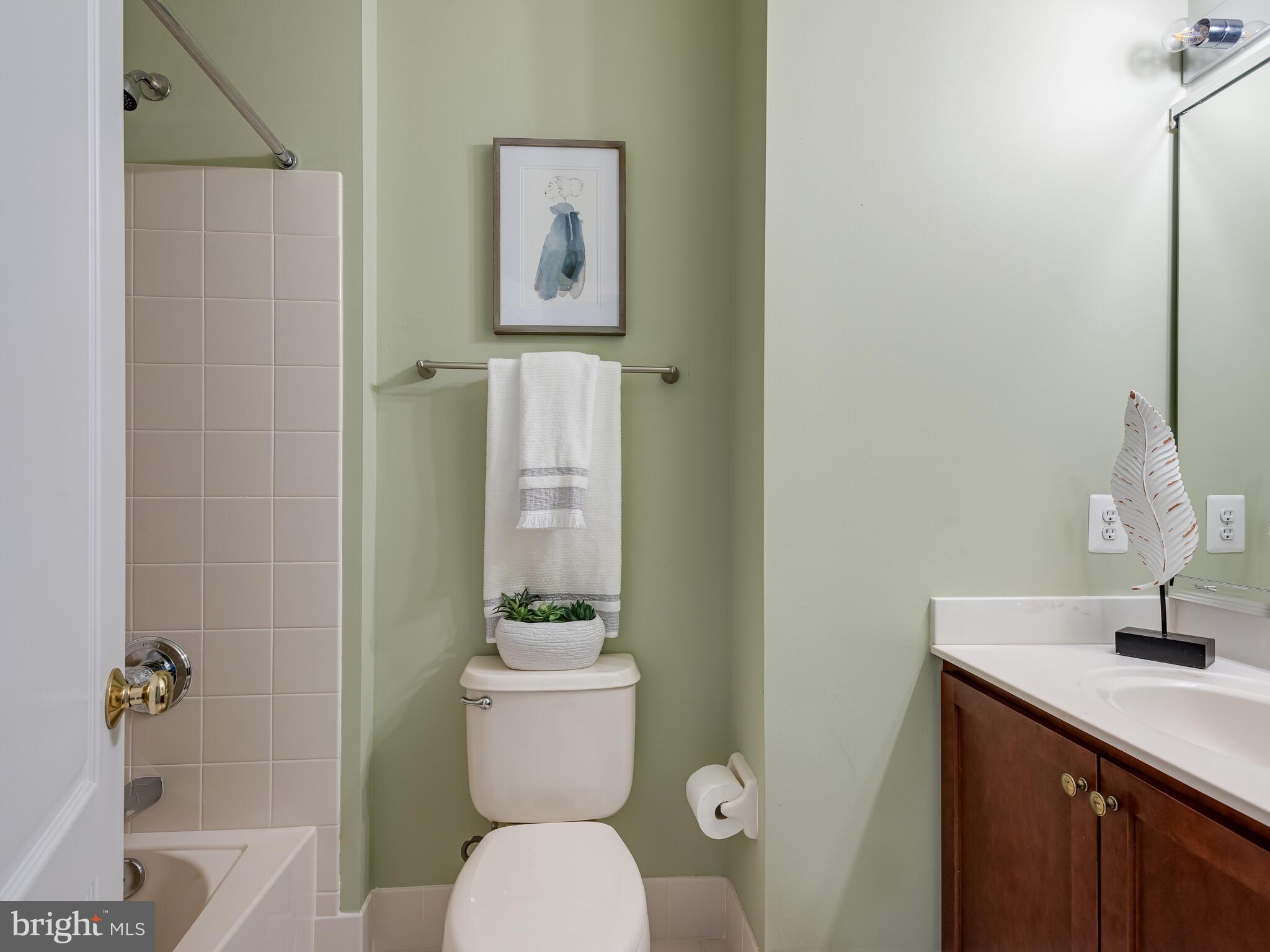 RIVERCREST - Residential