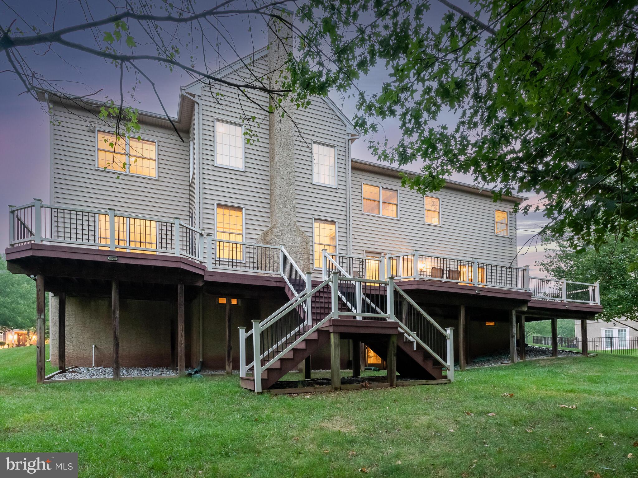 RIVERCREST - Residential