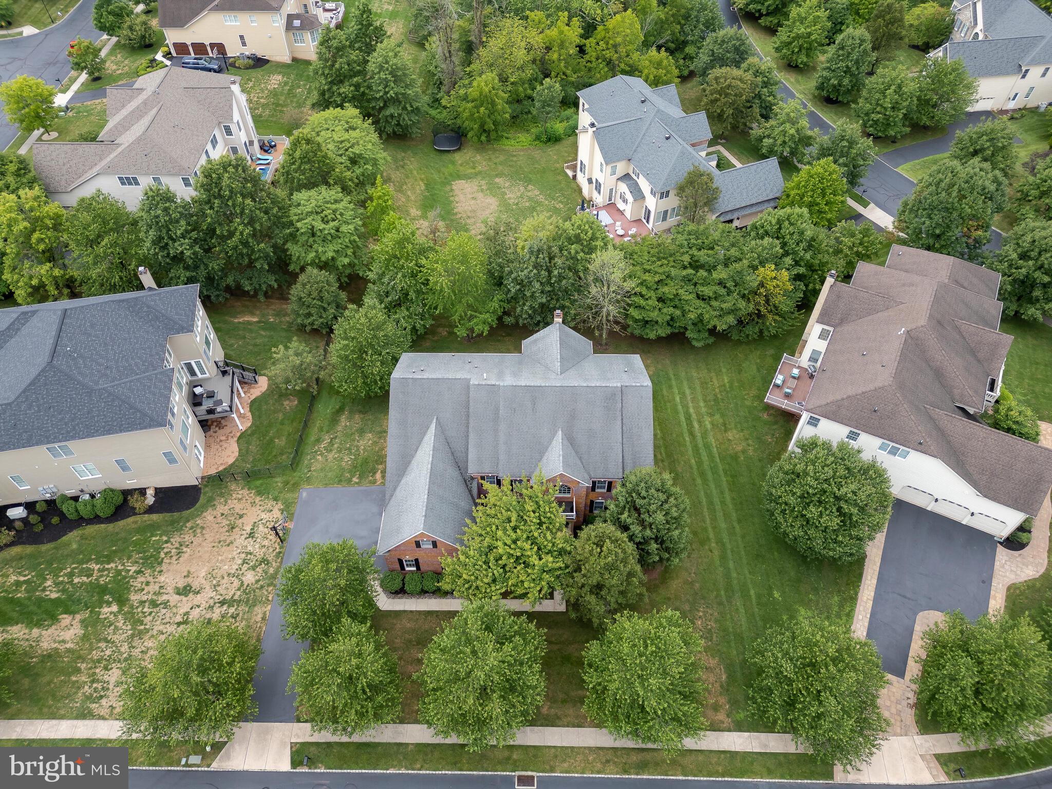 RIVERCREST - Residential