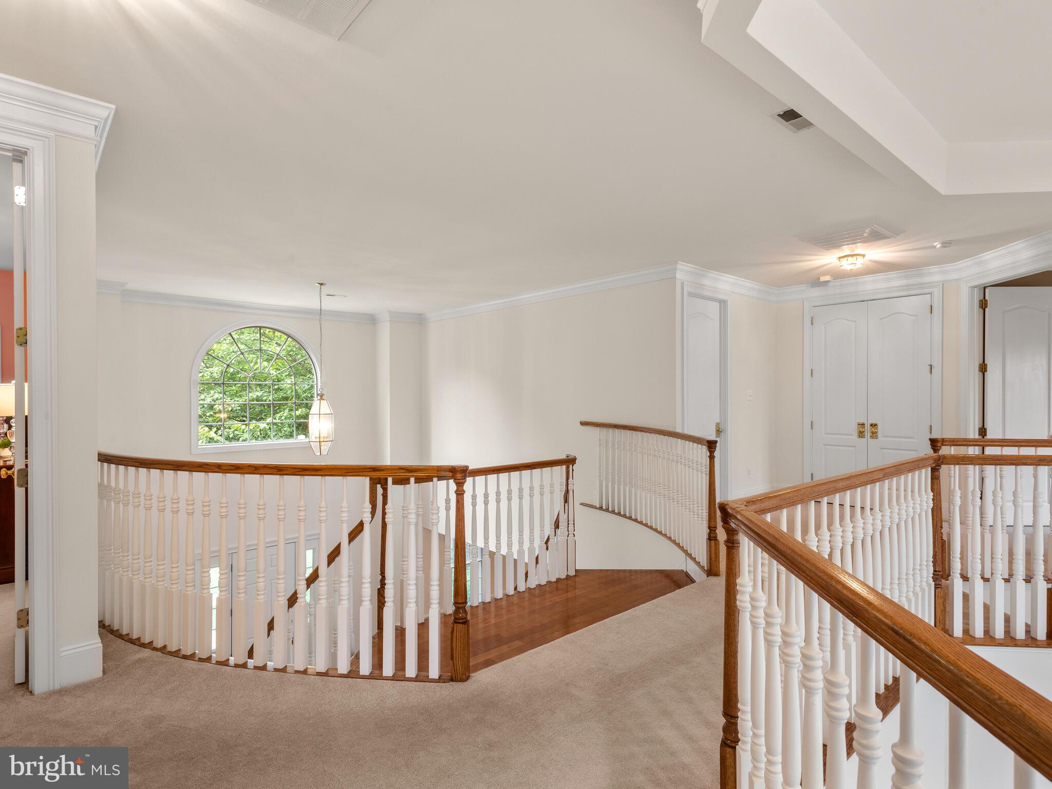 RIVERCREST - Residential